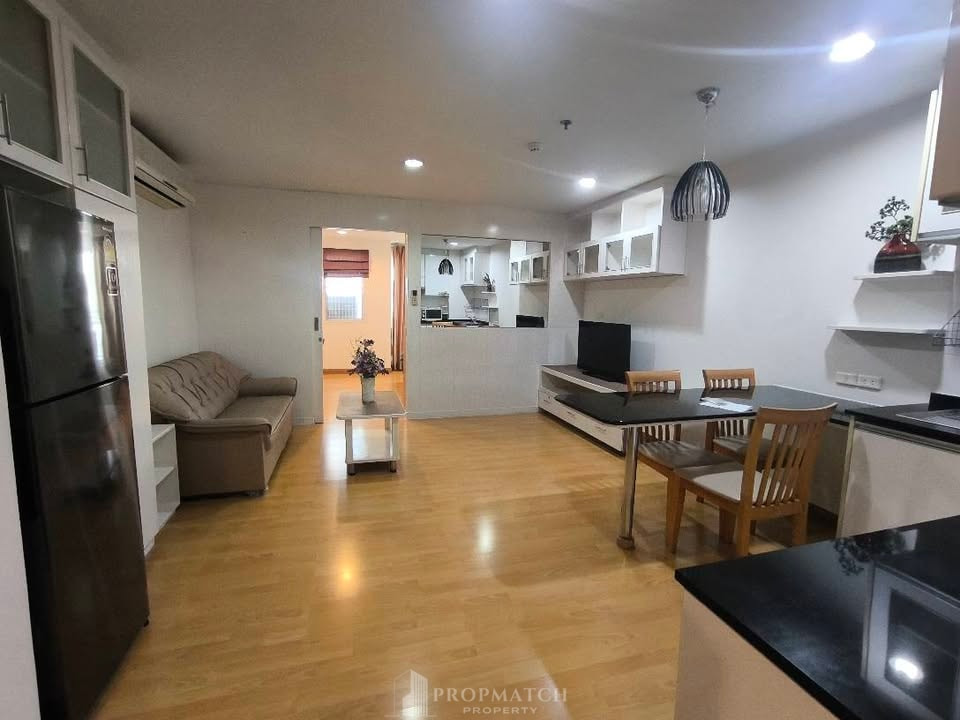 ✨Flash Deal ✨ Serene Place Sukhumvit 24 ( 1Bed 1Bath 49SQM.) พร้อมอยู่ ! เพียง 5,300,000 บาท Tel.0981315848 @propmatch 