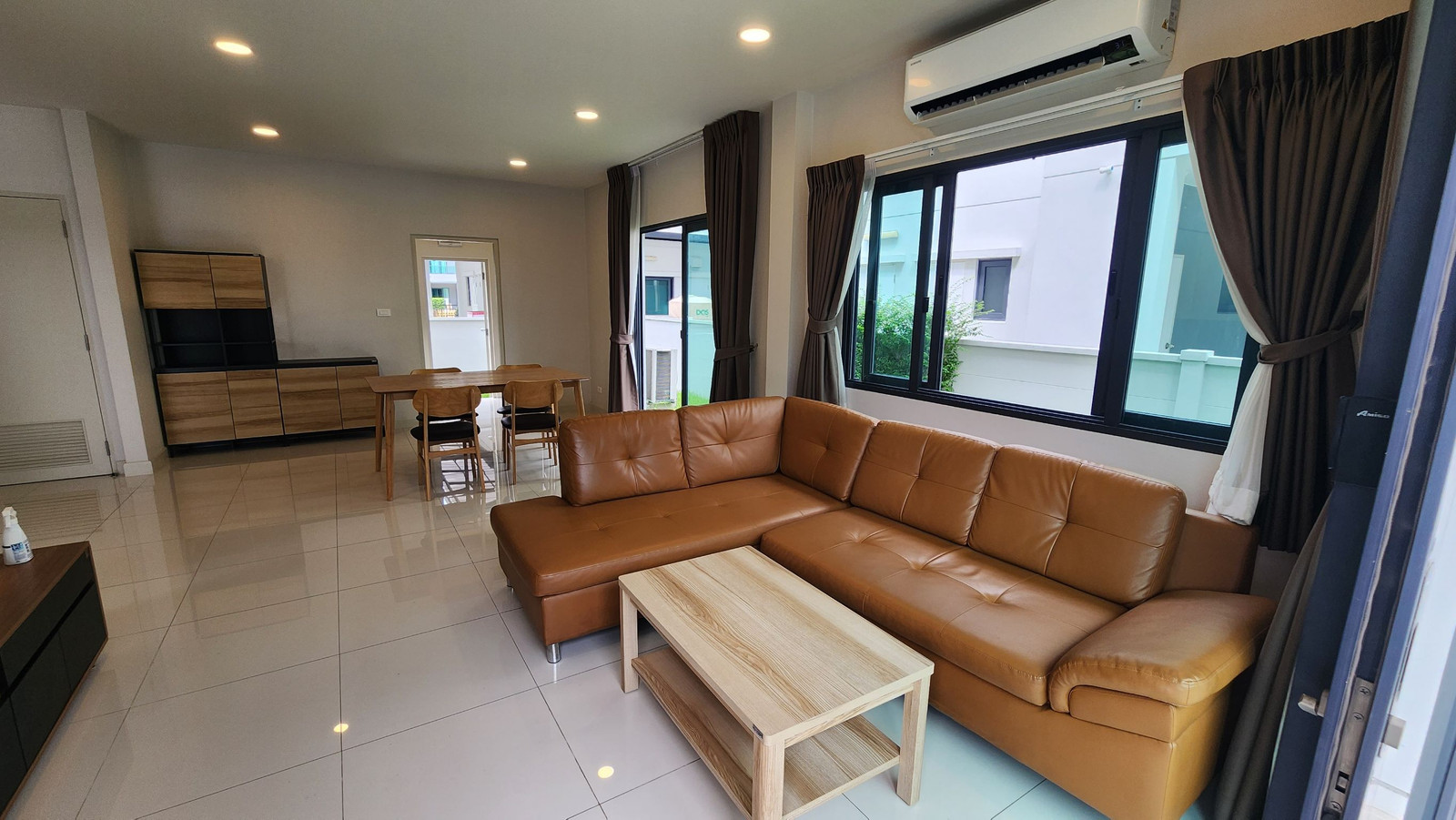 Single house for rent, Centro Bangna (Centro Bangna) near Mega Bangna. Single house for rent, Centro Bangna (Centro Bangna) near Mega Bangna.