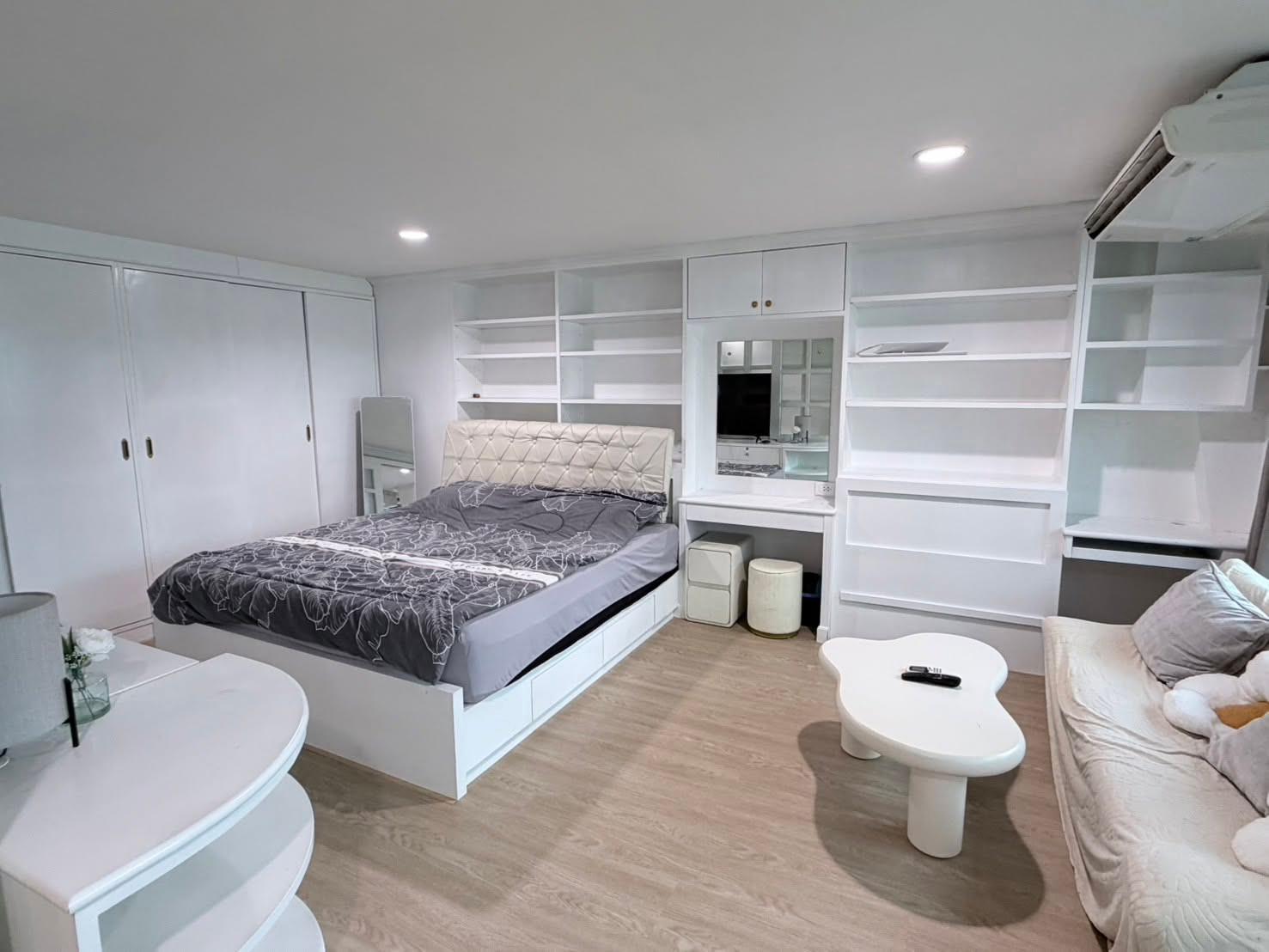 Best Price 💗ให้เช่า Diamond Tower ห้องสวยมาก ตกแต่งเฟอร์ครบ ราคาดี น่าอยู่มาก ✨DS4160 | Line @Dstay
