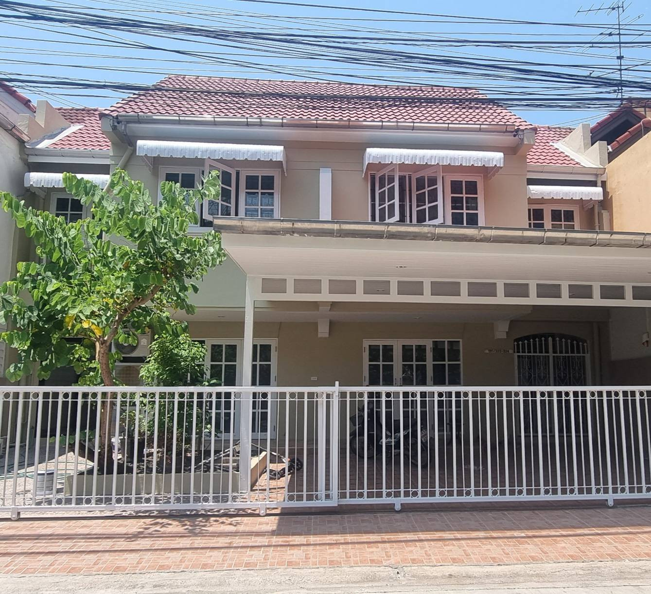 ให้เช่าทาวเฮาส์ (จดบริษัทได้) ใกล้ BTS 2 ชั้น ขนาด 50 ตรว. พท.ใช้สอย 350 ตรม. 5 นอน 3 น้ำ สถานีอุดมสุข และ ปุณณวิถี วชิรธรรม 12 ค่าเช่า 45,000 ให้เช่าทาวเฮาส์ (จดบริษัทได้) ใกล้ BTS 2 ชั้น ขนาด 50 ตรว. พท.ใช้สอย 350 ตรม. 5 นอน 3 น้ำ สถานีอุดมสุข และ ปุณณวิถี วชิรธรรม 12 ค่าเช่า 45,000