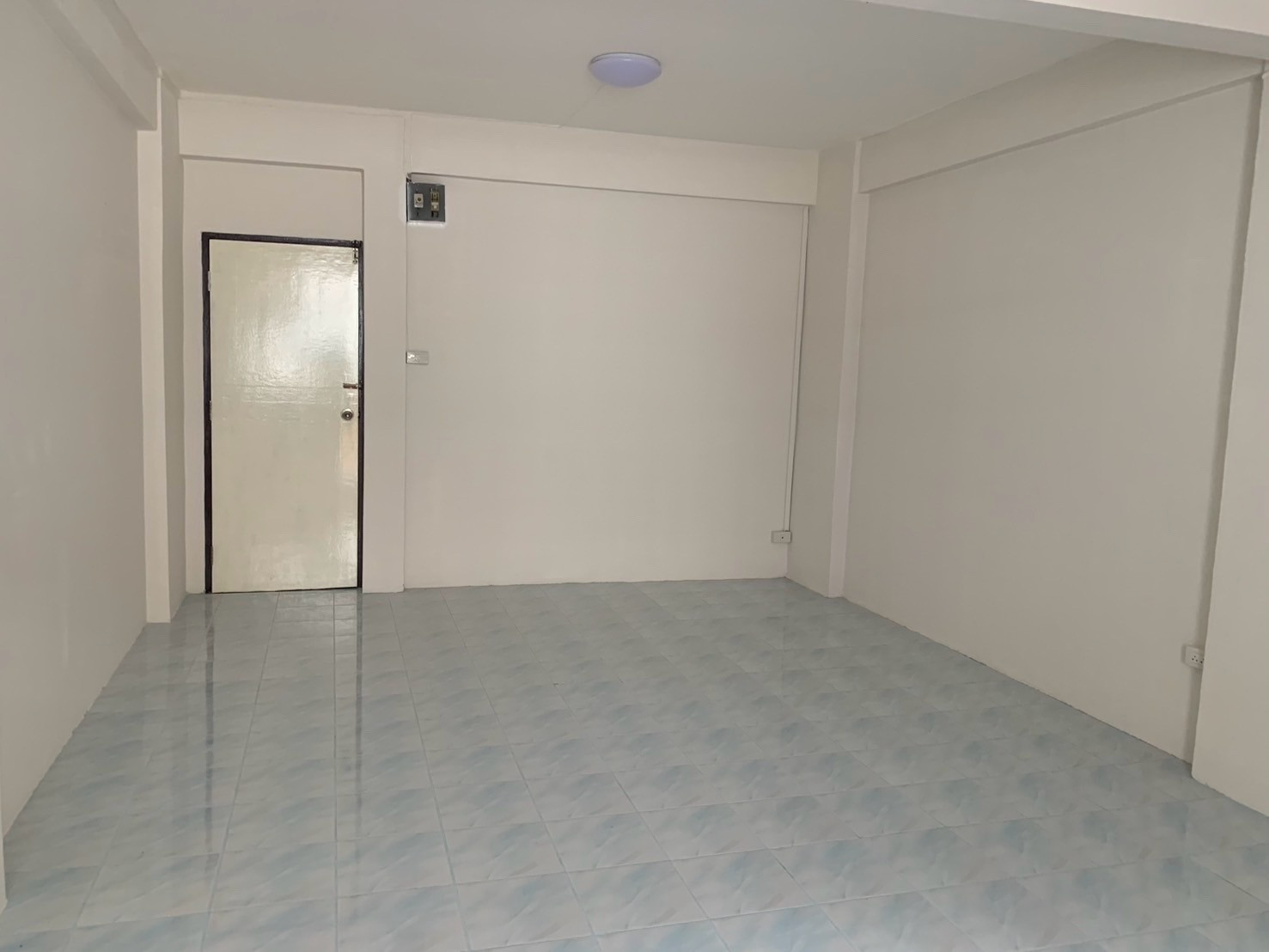 Sosu Nakhon Condo (Rewadee) Building 3