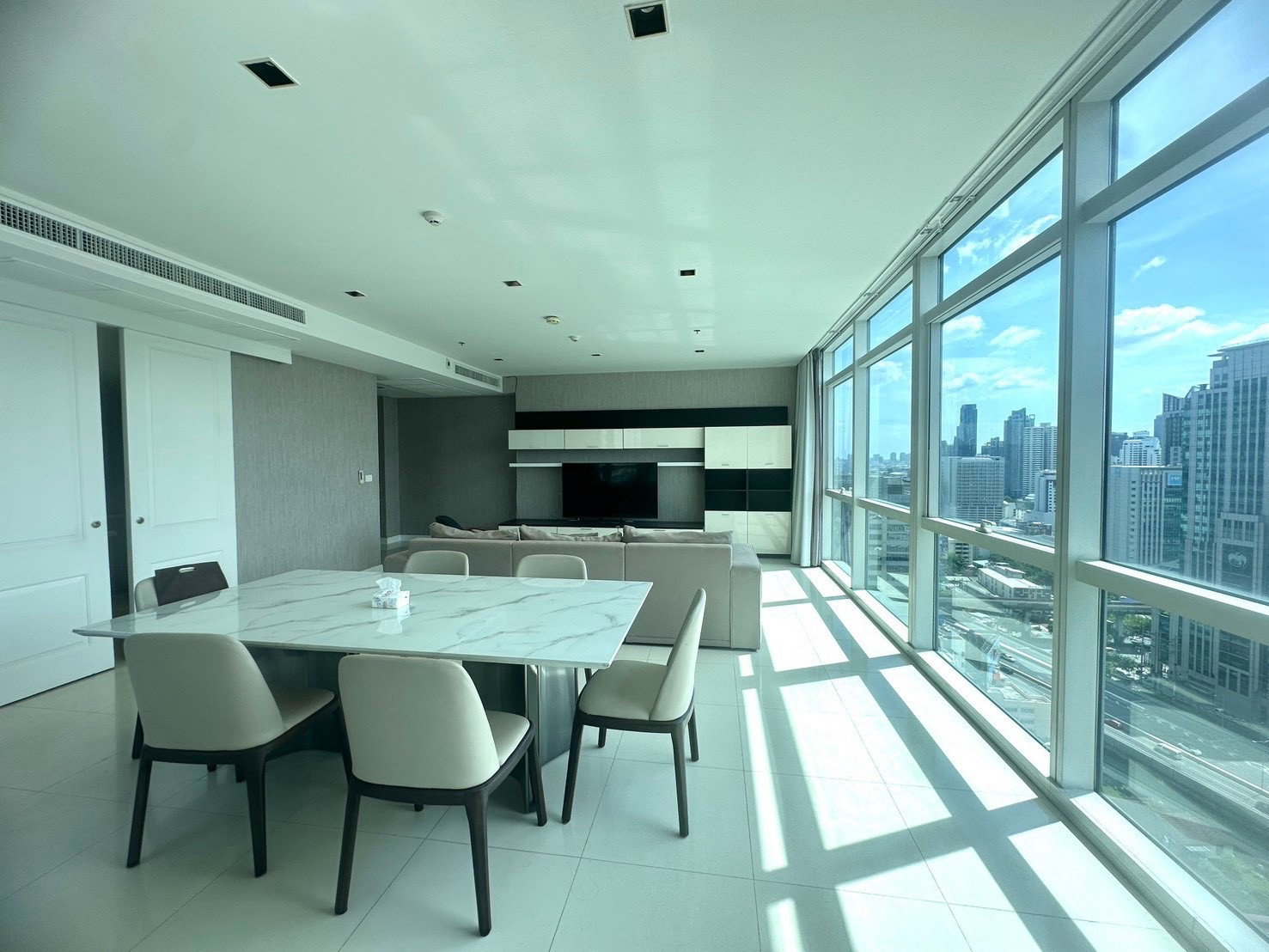 Athenee Residence Specious layout เพลินจิต 3 ห้องนอน ราคาดี Athenee Residence Specious layout เพลินจิต 3 ห้องนอน ราคาดี