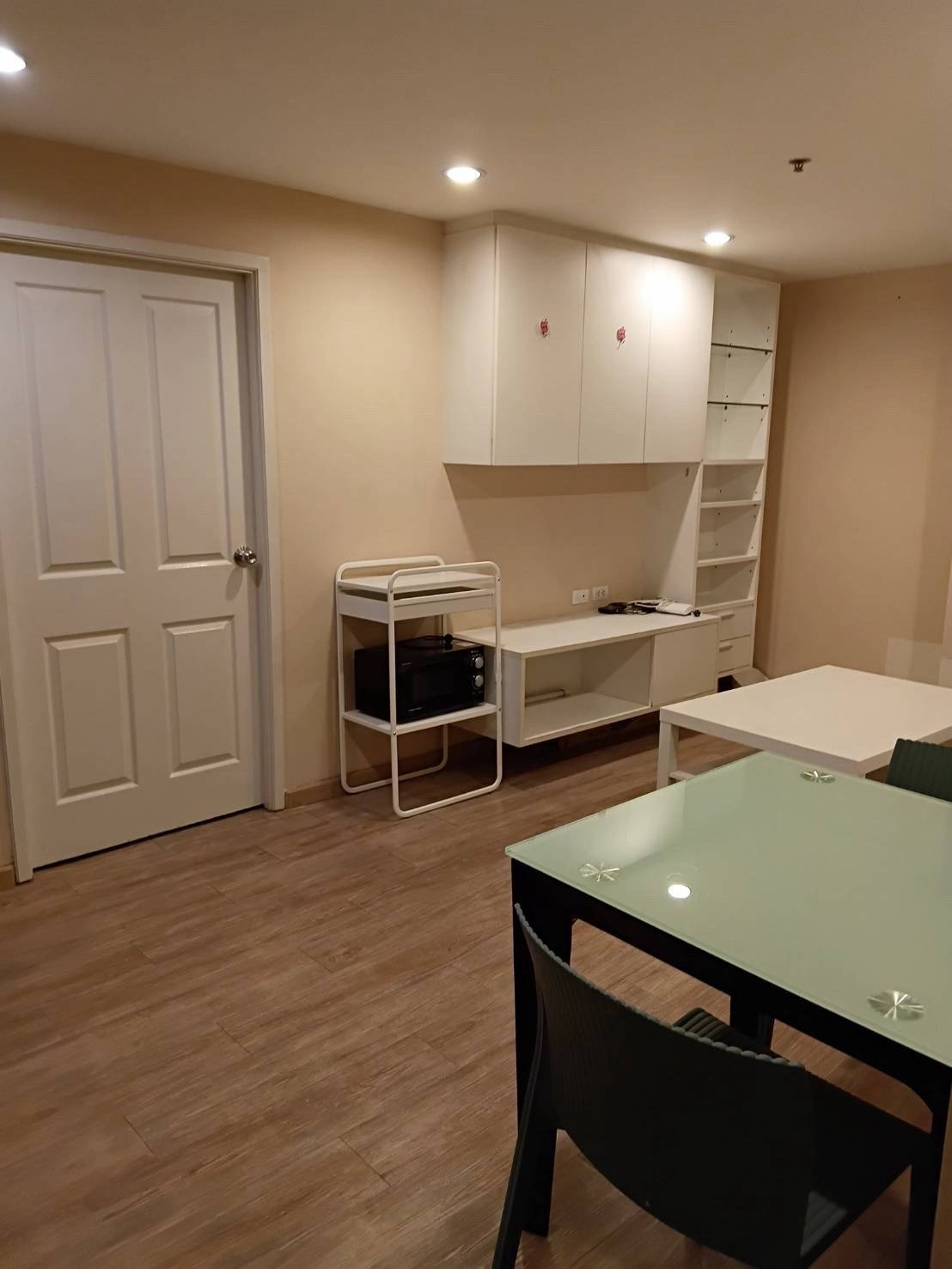 Urgent rent, Condo 2 bedrooms, 1 bathroom, 60 sq m. The Inspire Place ABAC Rama 9.