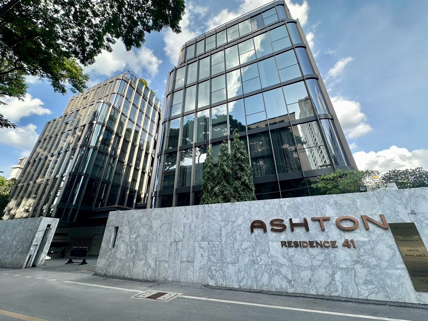 ✨ FOR SALE & RENT | ASHTON RESIDENCE 41 ✨ Rare Unit • Spacious 3 Bedroom • Prime Sukhumvit Location