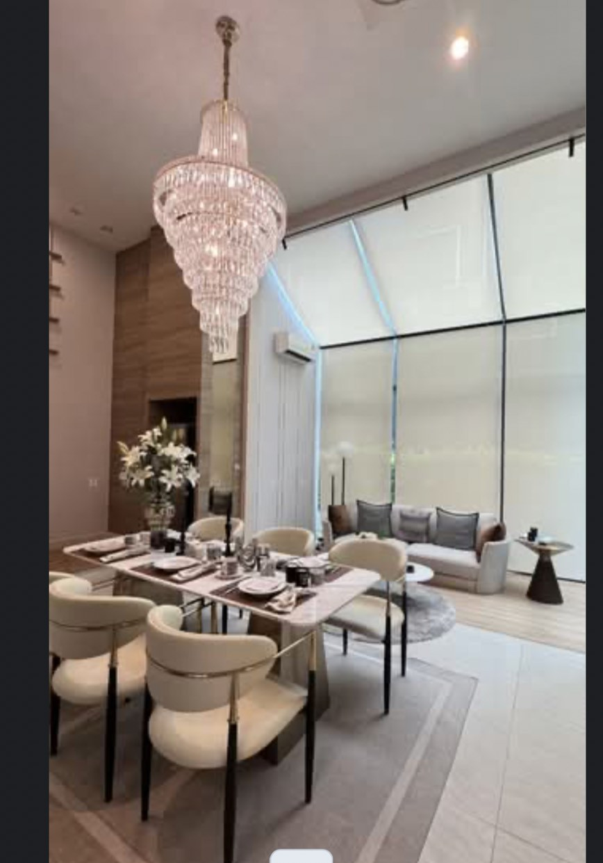Baan Klang Muang Classie sukhumvit 77: Townhome 3 floors, size 190 sq m, 24 sq m, 2 bedrooms, 3 bathrooms, 2 parking spaces, price 13,900,000 baht, view the project 080-889-5229