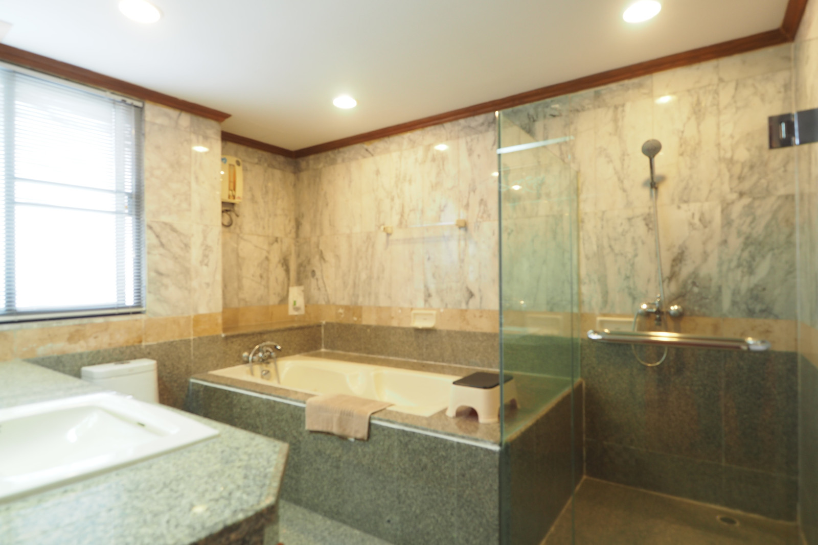 ขาย ทาวน์โฮม Private Sukhumvit 49 ทองหล่อ 13 โครงการส่วนตัว 12 หลัง ที่จอดรถส่วนตัว พร้อมสระว่ายน้ำ – รูปที่ 4