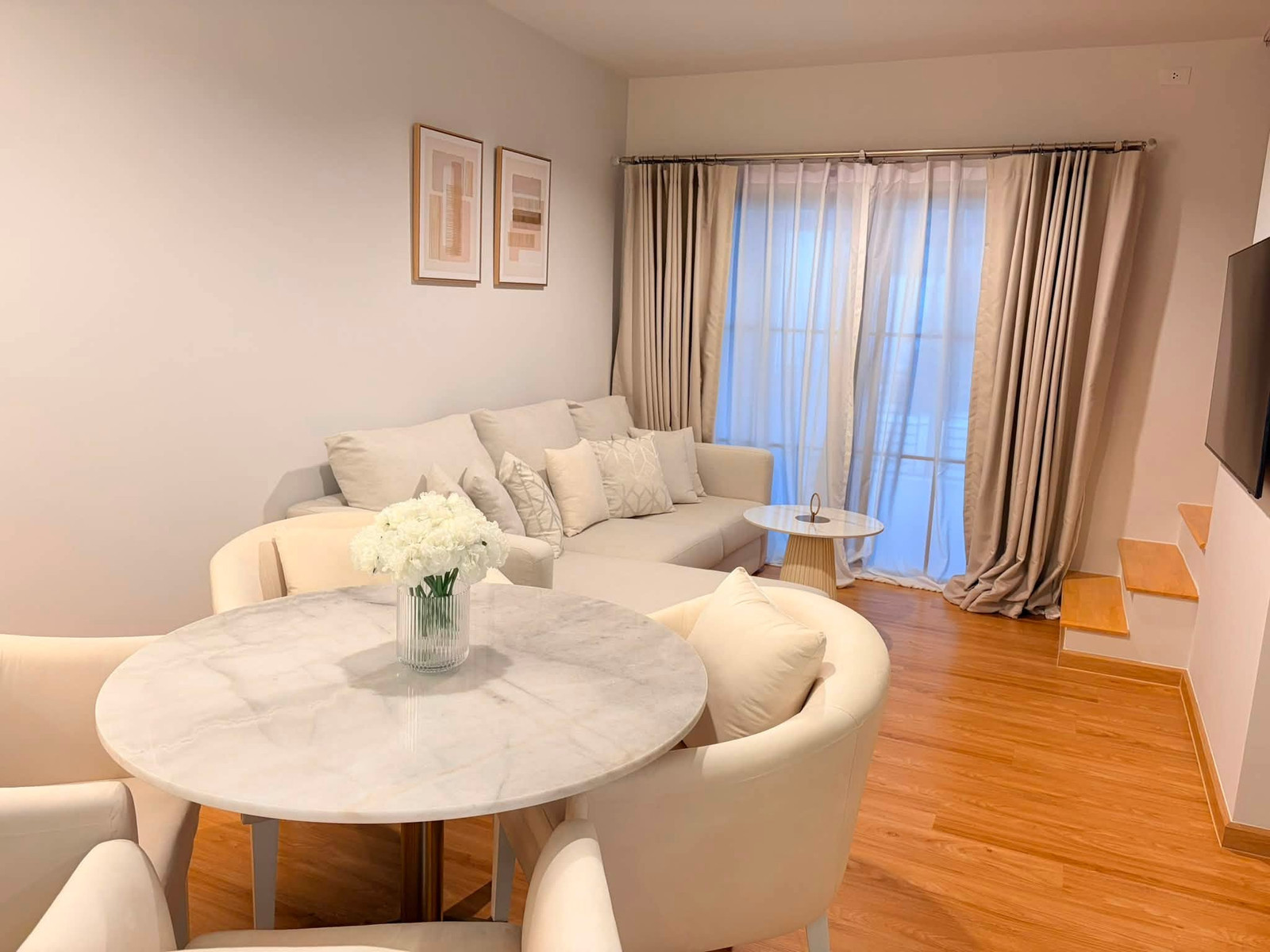 Siri Place Pattanakarn-Srinakarin 4 Bedrooms • 3 Bathrooms 2 Parking Spaces 130 sqm 20 sqw Siri Place Pattanakarn-Srinakarin 4 Bedrooms • 3 Bathrooms 2 Parking Spaces 130 sqm 20 sqw