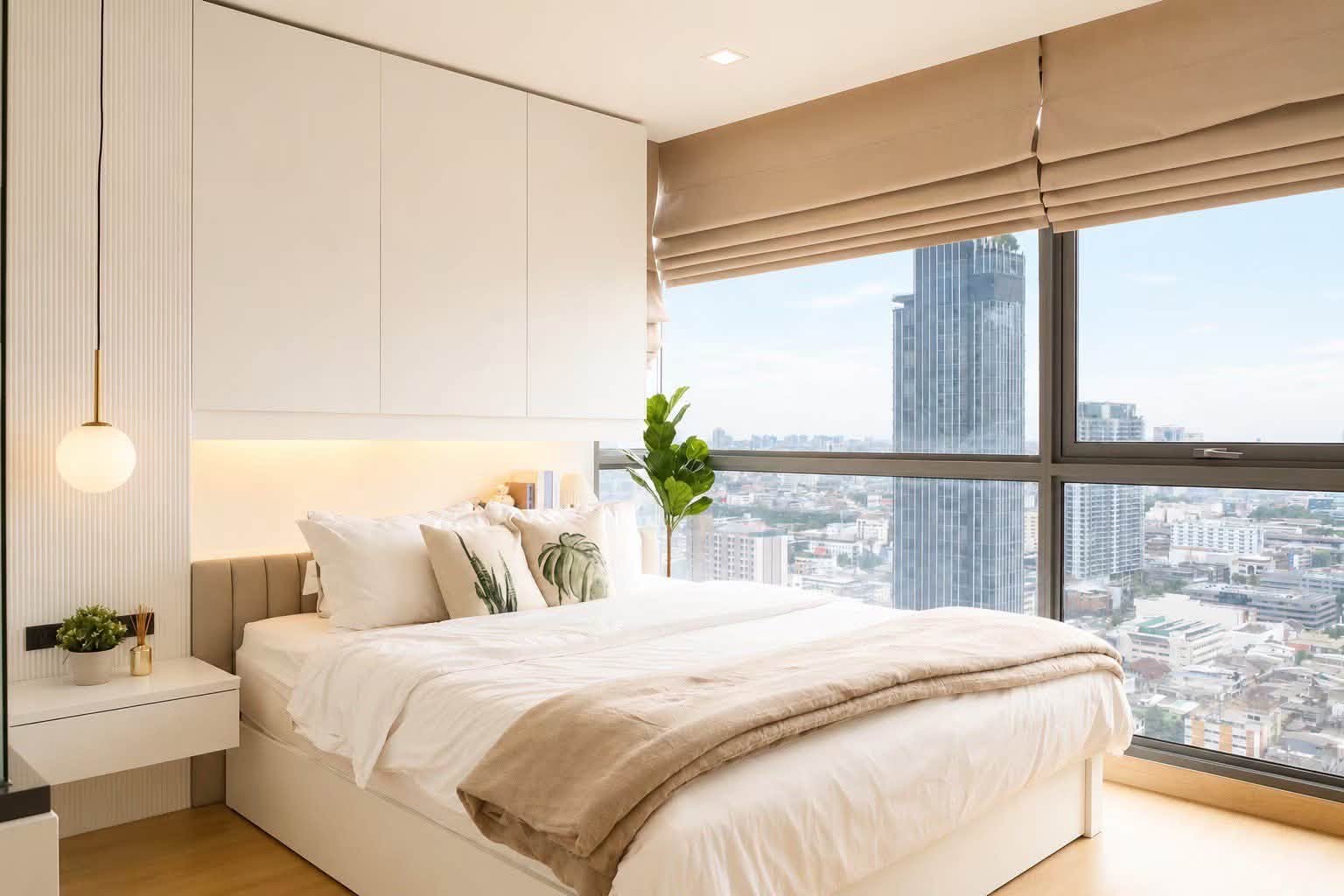 🔥Rent Now🔥 Ideo Q Phaya Thai, near Phaya Thai BTS station. Fully furnished and ready to move in.