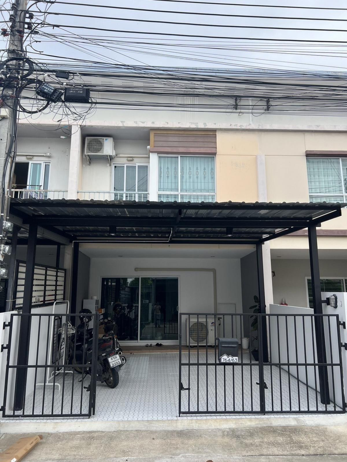 🟢 Townhome for rent, 2 floors, 18 sq m, 3 bedrooms, in front of the house, wont bump into anyone, fully furnished, extended kitchen, ready to move in | Willet Light Pattanakarn 38 🟢 Townhome for rent, 2 floors, 18 sq m, 3 bedrooms, in front of the house, wont bump into anyone, fully furnished, extended kitchen, ready to move in | Willet Light Pattanakarn 38
