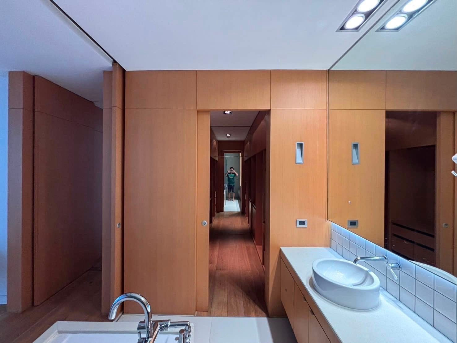 🌃 Domus 16 ready to move in, location in the heart of the city, convenient to travel. 🌃 Domus 16 ready to move in, location in the heart of the city, convenient to travel.