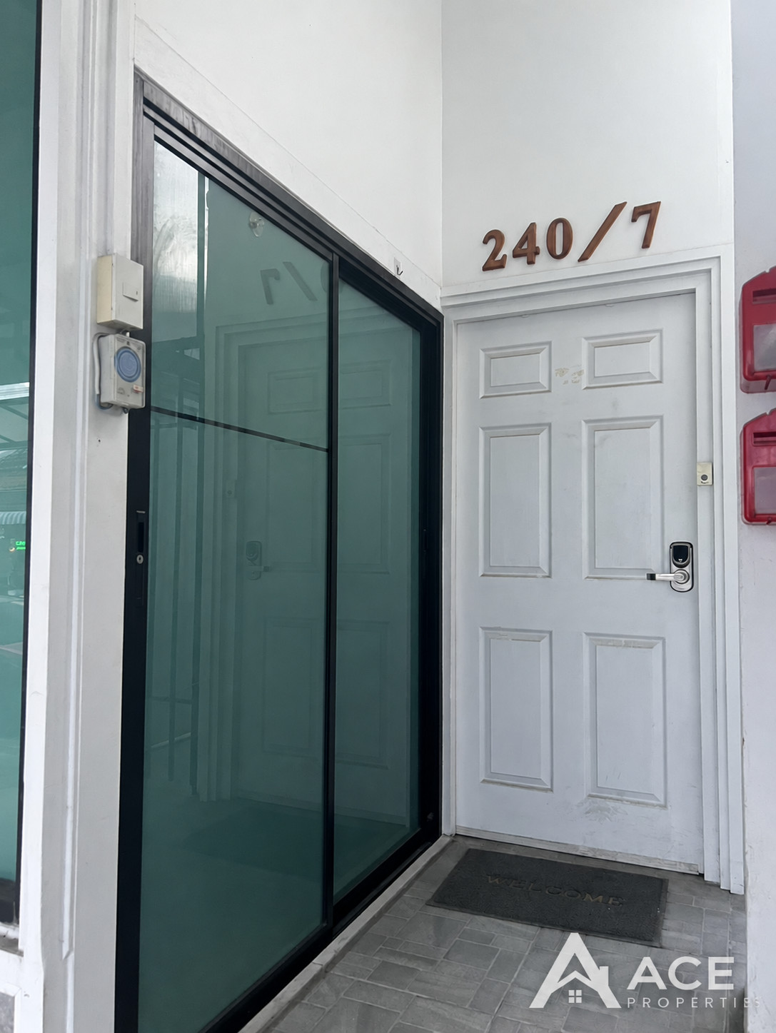 ทาวน์โฮม ยูนิตล่างชั้น 1 (1.5 Bedroom 2 WC Kitchen and Living Area) ซอยรามคำแหง110 (สัมมากร) – รูปที่ 4