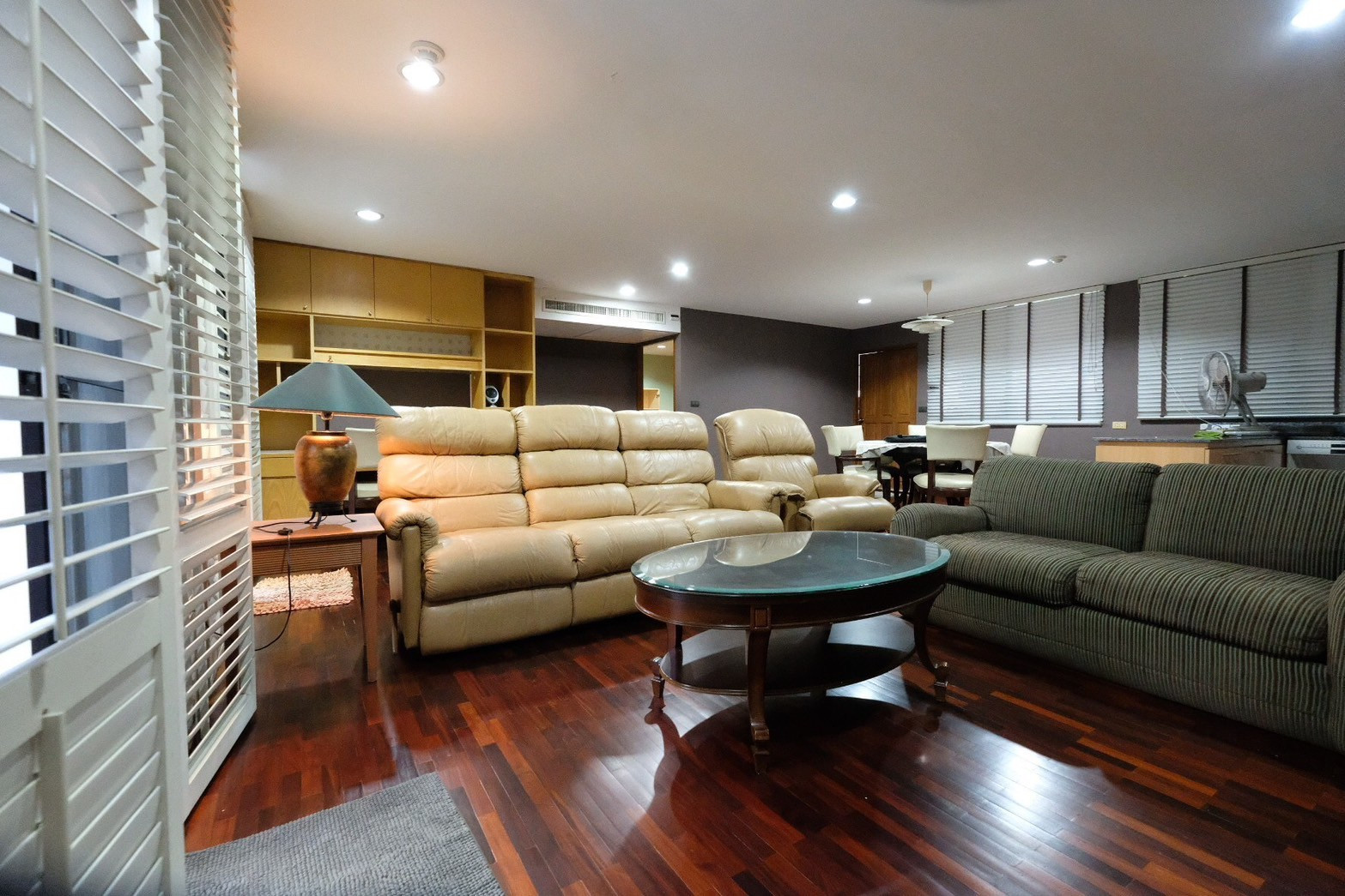 ขายคอนโด บ้านจันทร์ ทองหล่อ 20 (Baan Chan Thonglor 20) คอนโดทำเลศักยภาพใจกลางสุขุมวิท ให้พื้นที่ใช้สอยกว้างขวางถึง 145 ตร.ม. ขายคอนโด บ้านจันทร์ ทองหล่อ 20 (Baan Chan Thonglor 20) คอนโดทำเลศักยภาพใจกลางสุขุมวิท ให้พื้นที่ใช้สอยกว้างขวางถึง 145 ตร.ม.