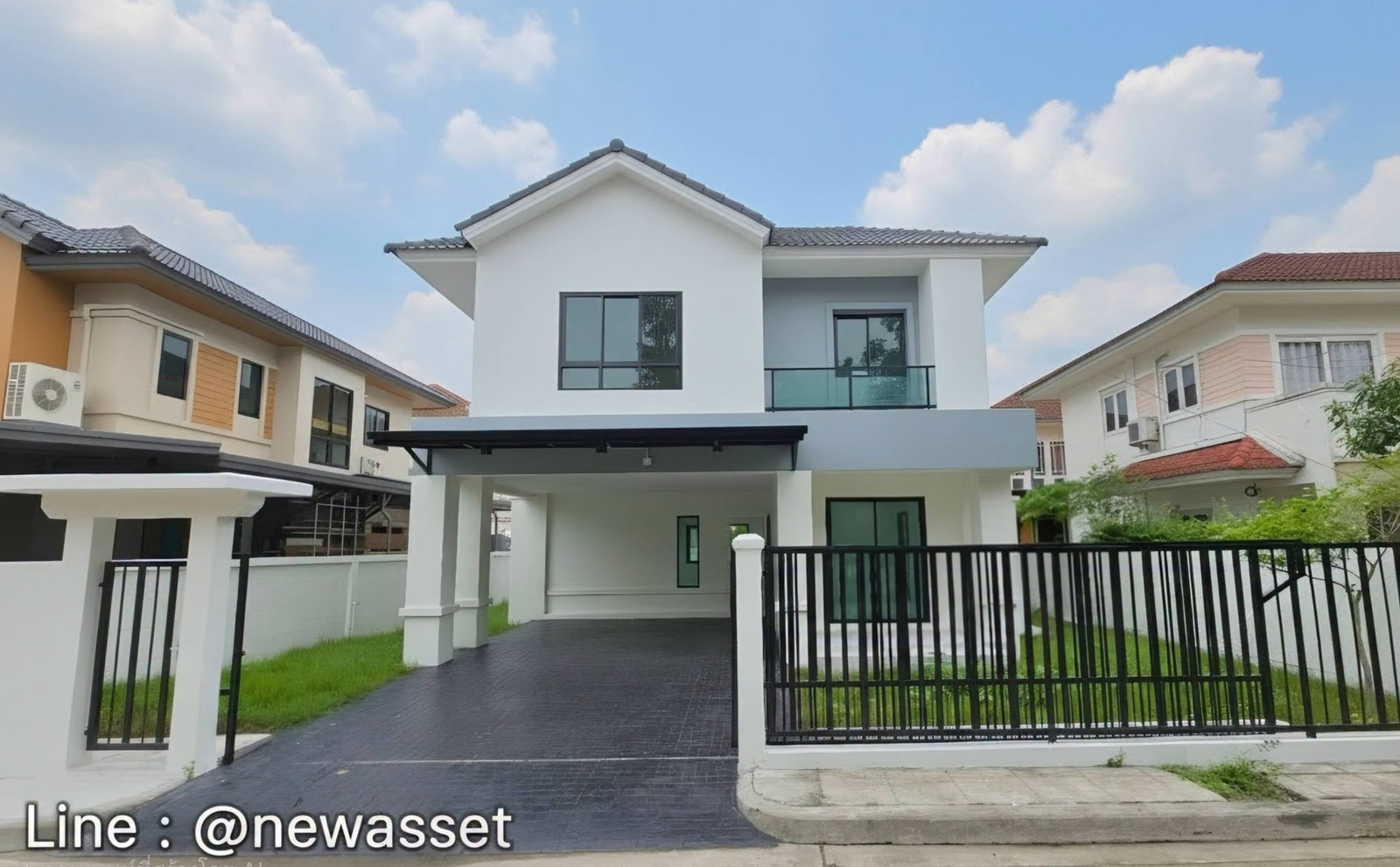 For sale!! Newly renovated detached house In front of the house, don't hit anyone. The project is far from Rattanathibet Road, only 800 meters, near the MRT Purple Line, Bang Rak Noi Tha It Station. For sale!! Newly renovated detached house In front of the house, don't hit anyone. The project is far from Rattanathibet Road, only 800 meters, near the MRT Purple Line, Bang Rak Noi Tha It Station.