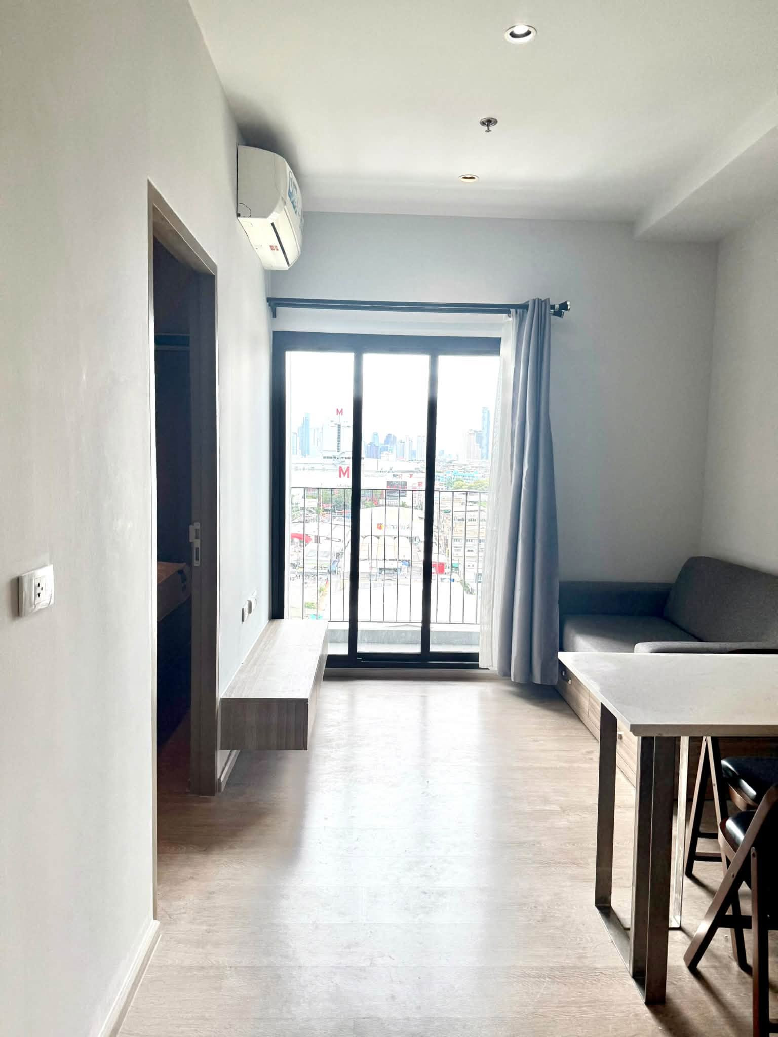 🔥 Altitude Unicorn Sathorn-Tha Phra 🔥 Size 31 sq m. 📍 Near BTS Talat Phlu 💰 Rent 14,000 baht 🔥 Altitude Unicorn Sathorn-Tha Phra 🔥 Size 31 sq m. 📍 Near BTS Talat Phlu 💰 Rent 14,000 baht