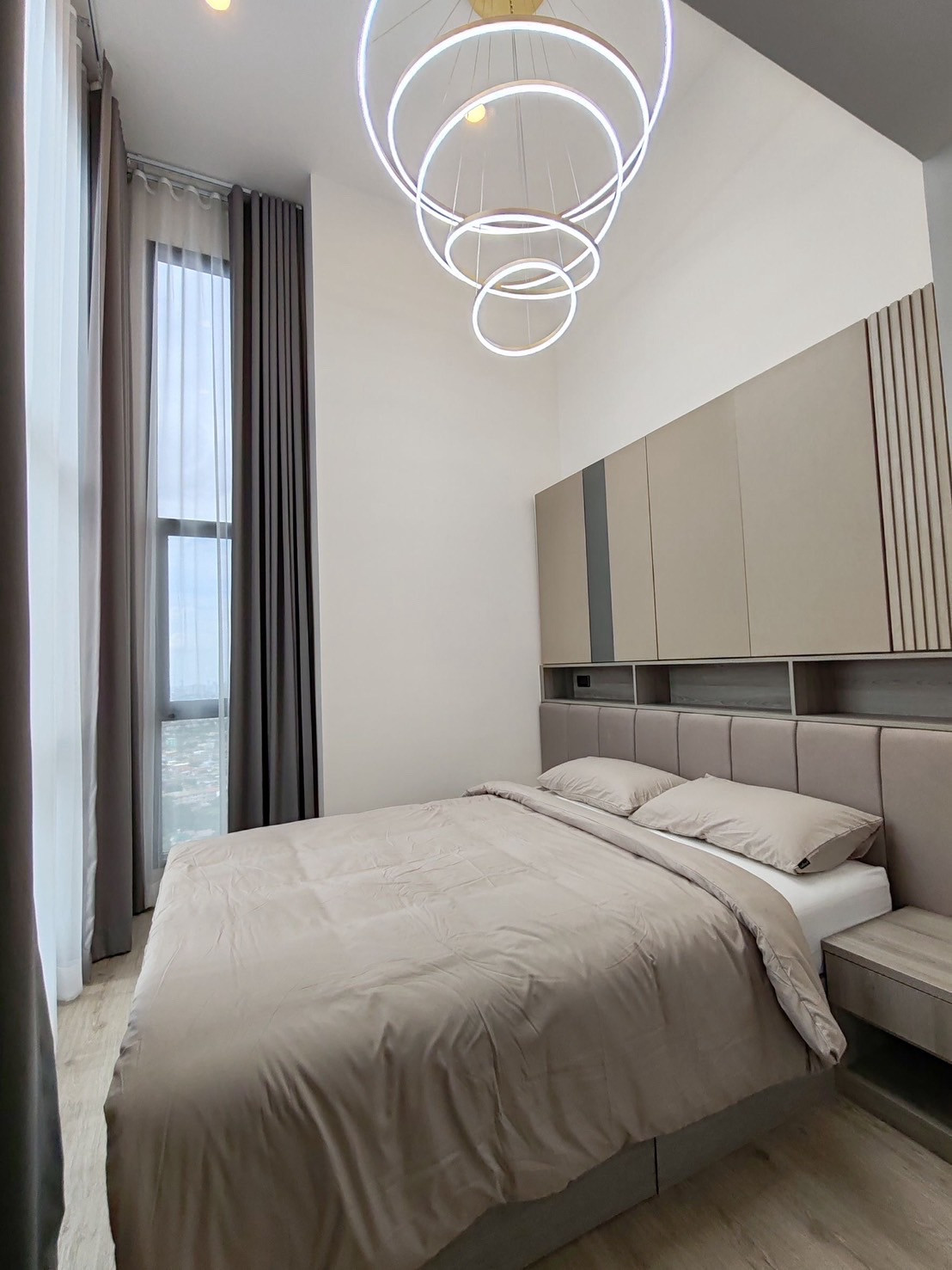 For rent, 2 bedroom condo, origin plug and play, Sirindhorn, near MRT Sirindhorn. For rent, 2 bedroom condo, origin plug and play, Sirindhorn, near MRT Sirindhorn.