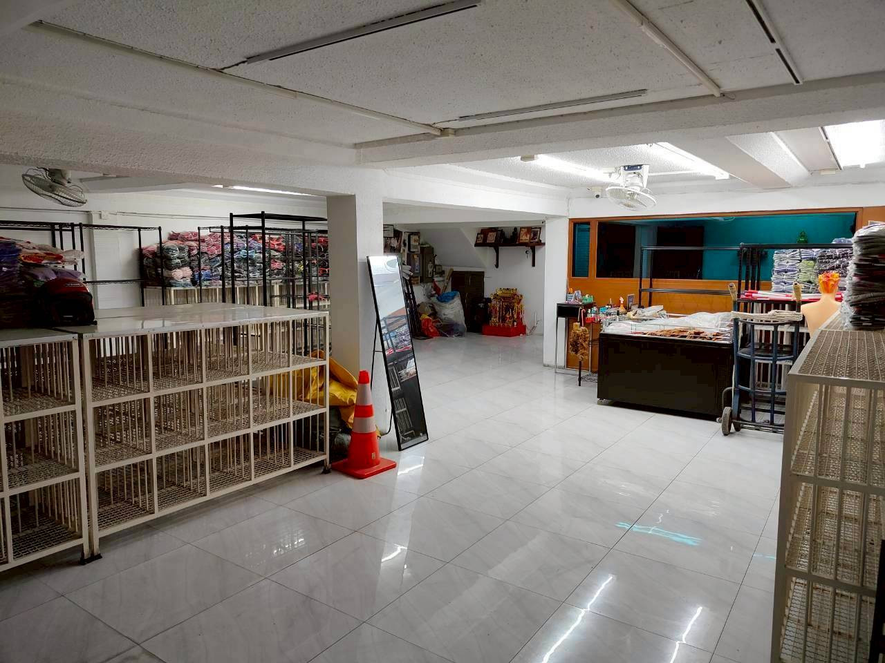 2 commercial buildings near Baiyoke, potential location, suitable for investment. – รูปที่ 3
