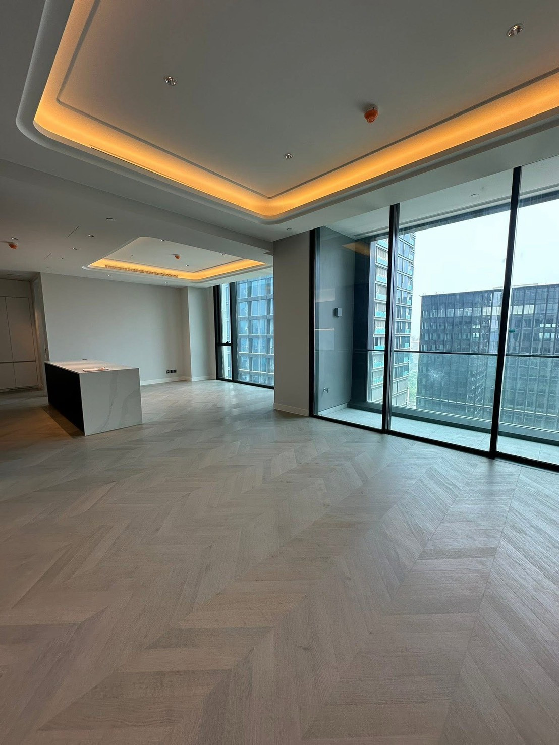 Ultra-Luxury Living at One89 Wireless | 41st Floor | 160 SQ.M. | Private Lift Ultra-Luxury Living at One89 Wireless | 41st Floor | 160 SQ.M. | Private Lift
