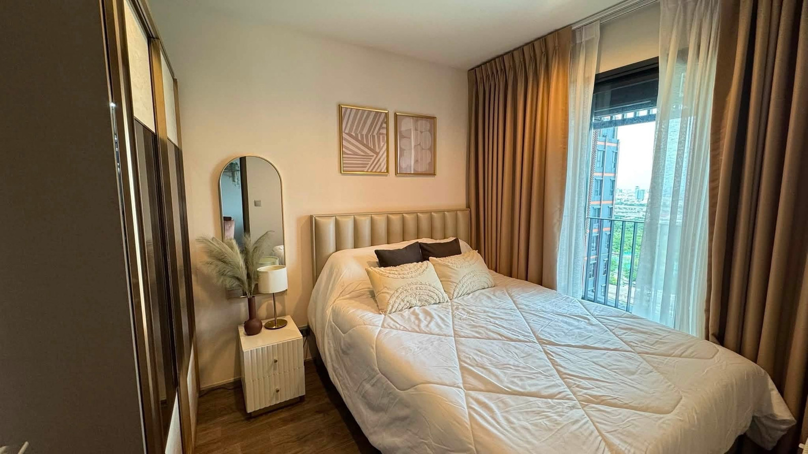 🌃 Life Ladprao Valley, ready to move in, location in the heart of the city, convenient to travel. 🌃 Life Ladprao Valley, ready to move in, location in the heart of the city, convenient to travel.