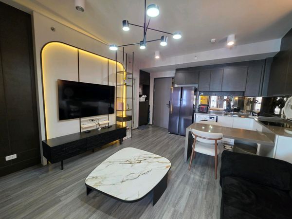 Ideo chula samyan 2 bed on 15 floor 