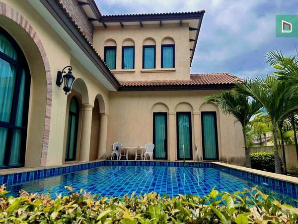 Pool villa for sale, Nusa Chiwani Pattaya, 1 ngan 39.2 sq m, 3 bedrooms, 4 bathrooms, 9.9 million, Italian Tuscan style, has a private pool. Location in Na Jomtien, near Nong Nooch Tropical Garden, Jomtien Beach and Columbia Water Park.