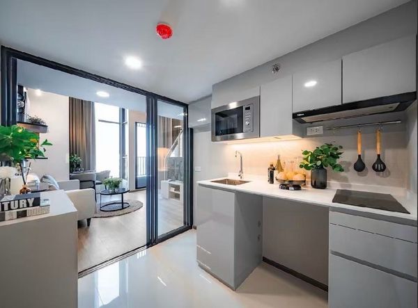 🔥Urgent Sale🔥 Knightsbridge Space Sukhumvit-Rama 4, near BTS Phra Khanong station. Fully furnished and ready to move in.