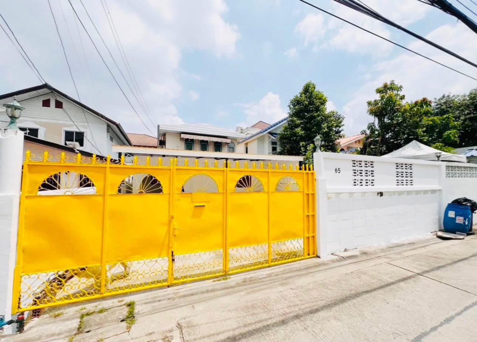 For Sale Newly Renovated Detached House Behind The Mall Ngamwongwan Soi Ngamwongwan 18, Nonthaburi , newly renovated , Bang Khen , Mueang Nonthaburi , Nonthaburi , CX-173575 For Sale Newly Renovated Detached House Behind The Mall Ngamwongwan Soi Ngamwongwan 18, Nonthaburi , newly renovated , Bang Khen , Mueang Nonthaburi , Nonthaburi , CX-173575