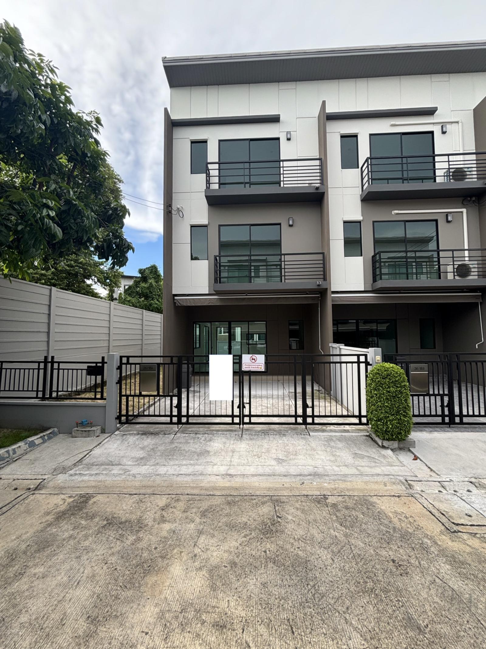 For Sale Townhouse/Townhome , Baan Klang Muang Ramintra , MRT-Khu Bon , Tha Raeng , Bang Khen , Bangkok , CX-172814 For Sale Townhouse/Townhome , Baan Klang Muang Ramintra , MRT-Khu Bon , Tha Raeng , Bang Khen , Bangkok , CX-172814