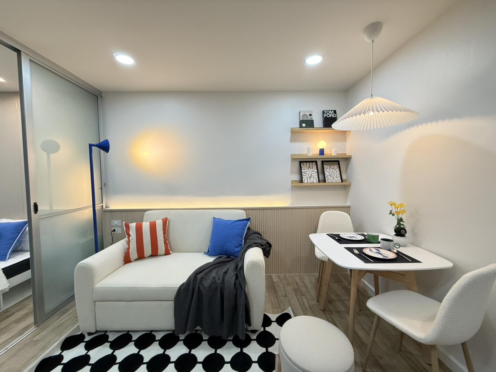 Condo for sale, On Nut - Rama 9 area, 1 bedroom, 1 bathroom, 28 sq.m., near Lat Krabang.