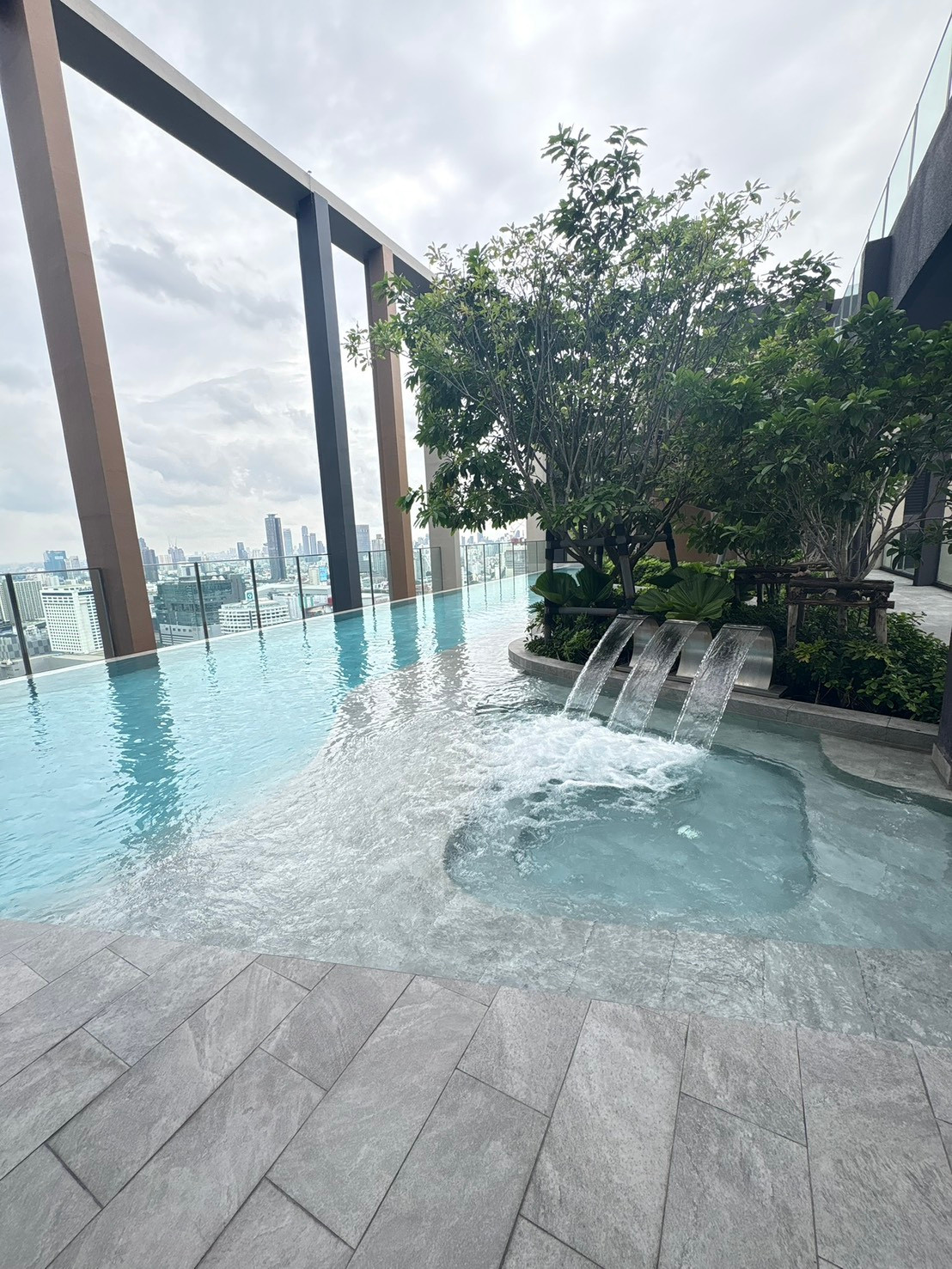 ✨Nue District R9 ✨ 3 BEDROOM  60 SQ.M 