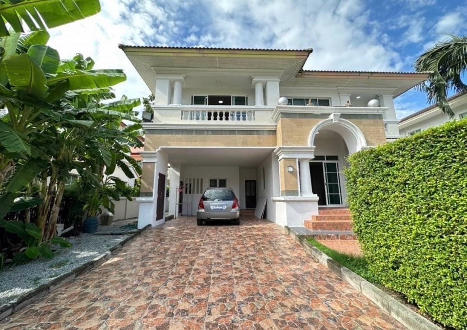 For rent, detached house, Nantawan, Suan Luang Rama 9. For rent, detached house, Nantawan, Suan Luang Rama 9.