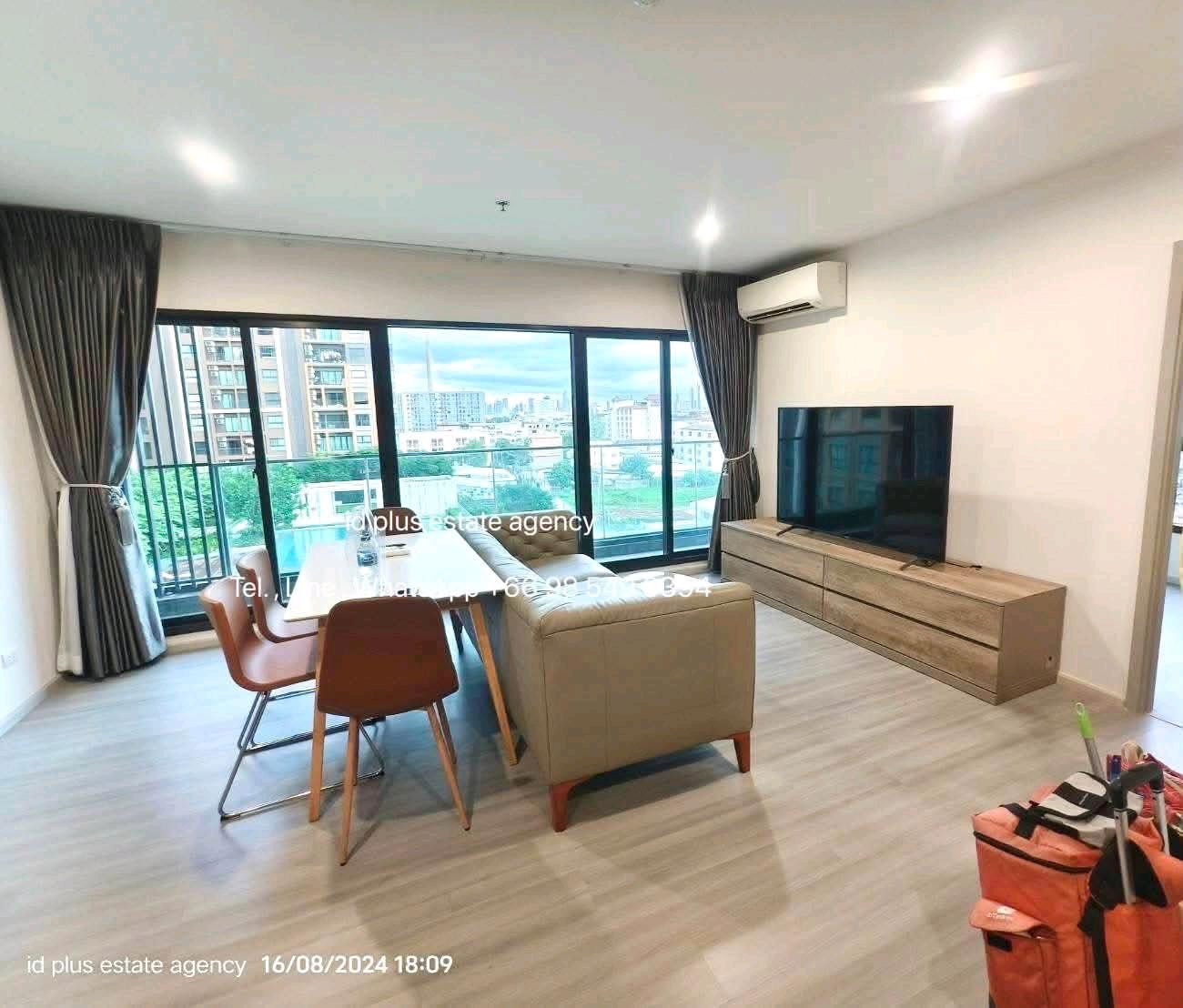 🏢 Condo room for Rent | Parkland Charan-Pinklao @ Next to MRT BangYiKhan @ 📍 Location: Charan-Pinklao 💰 Rental price: 25k. 📐 Size: 63 sq.m 🛏️ Type: 2 bedrooms 2 bathrooms 🏙️ View : pool view 🏢 Condo room for Rent | Parkland Charan-Pinklao @ Next to MRT BangYiKhan @ 📍 Location: Charan-Pinklao 💰 Rental price: 25k. 📐 Size: 63 sq.m 🛏️ Type: 2 bedrooms 2 bathrooms 🏙️ View : pool view