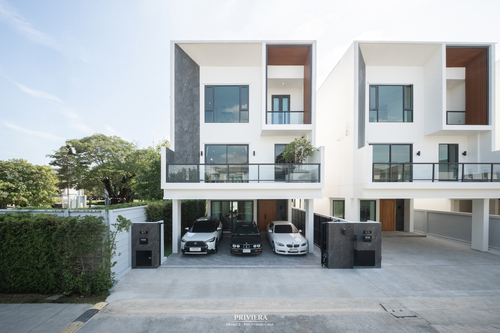 PRIVIERA บ้านเดี่ยวหรู 3 ชั้น แปลงมุม วิวสวนกว้าง แต่งครบ วัสดุพรีเมียมทั้งหลัง ใกล้ รร. รุ่งอรุณ (ไม่มีค่าส่วนกลางตลอดชีพ) PRIVIERA บ้านเดี่ยวหรู 3 ชั้น แปลงมุม วิวสวนกว้าง แต่งครบ วัสดุพรีเมียมทั้งหลัง ใกล้ รร. รุ่งอรุณ (ไม่มีค่าส่วนกลางตลอดชีพ)