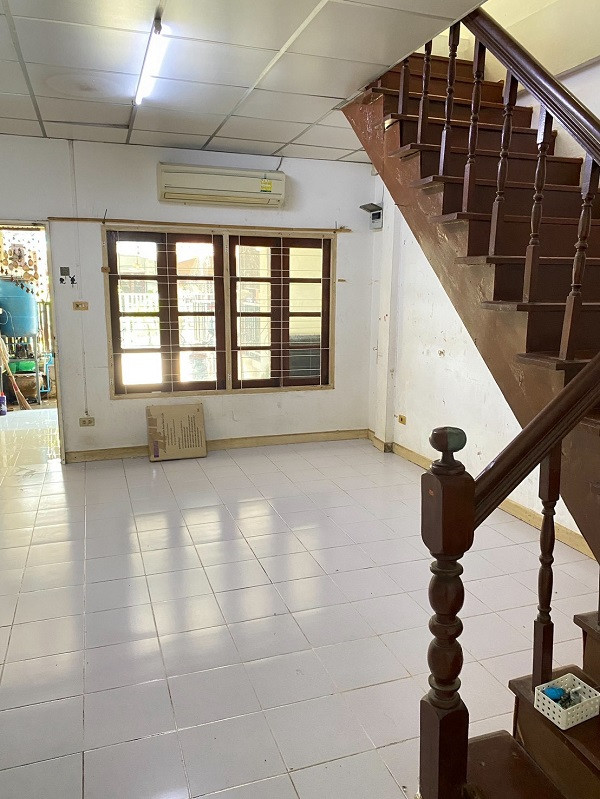 ขายบ้าน ทาวน์เฮ้าส์ พร้อมอยู่ หมู่บ้านศิริวรรณ บางบัวทอง – รูปที่ 4