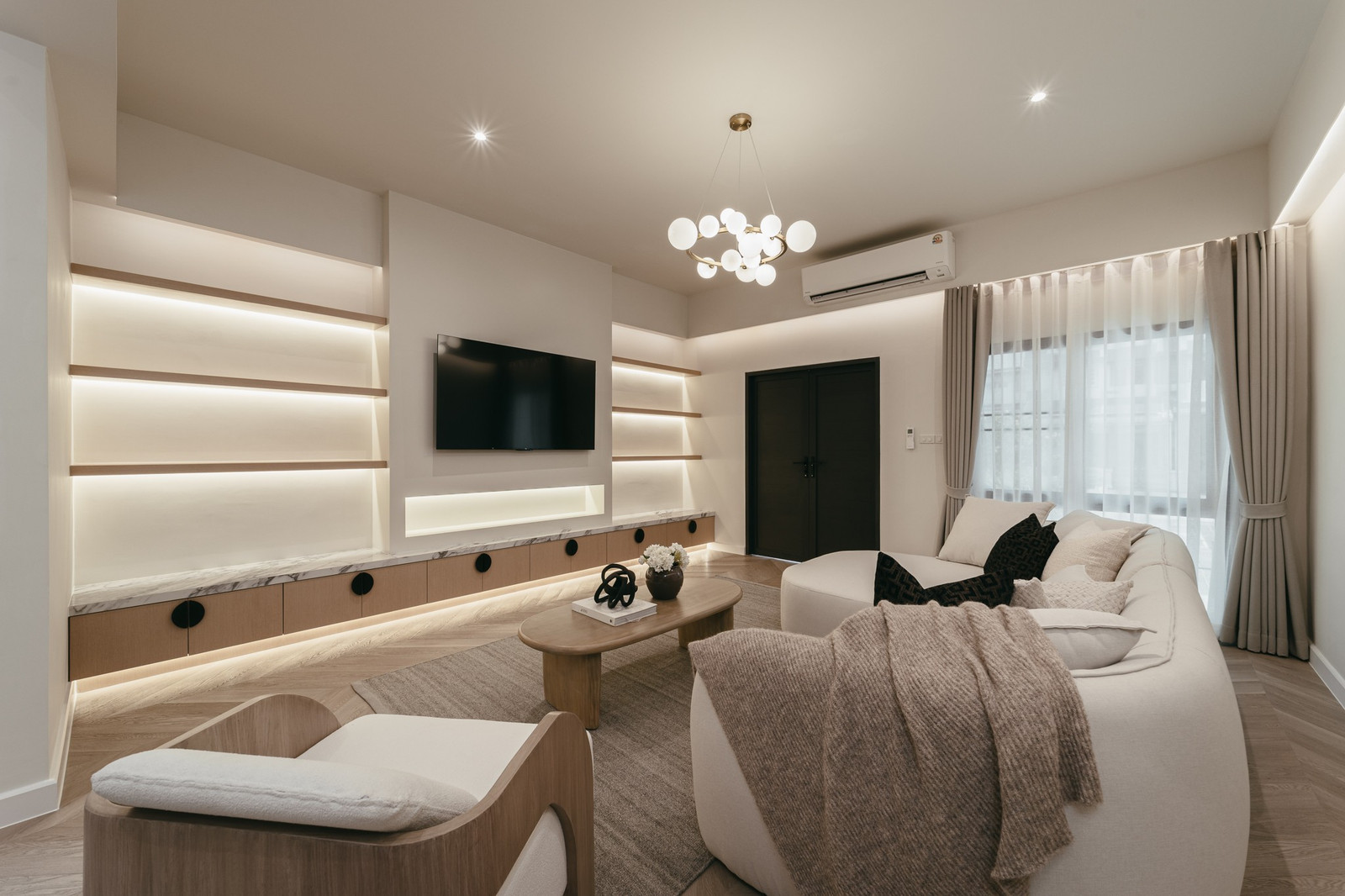 🟢 Townhome for rent, 4 floors, 350 sq m, 5 bedrooms, 6 bathrooms, with maids room. Thai kitchen + Western kitchen – รูปที่ 4