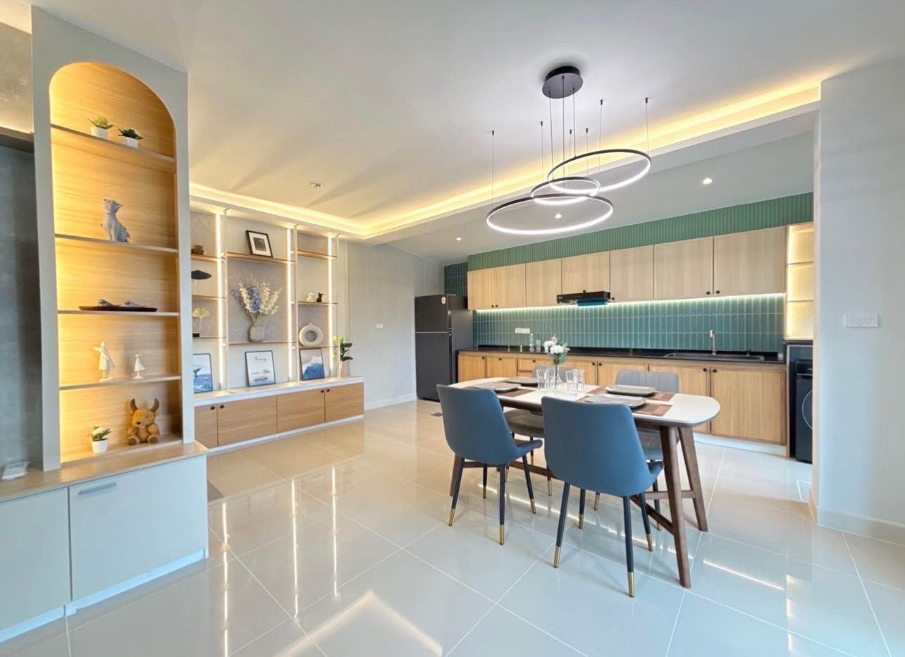 Townhome for Rent – Pleno Sukhumvit-Bangna 4 Living at its best, just minutes from MEGA Bangna! ✨ Townhome for Rent – Pleno Sukhumvit-Bangna 4 Living at its best, just minutes from MEGA Bangna! ✨