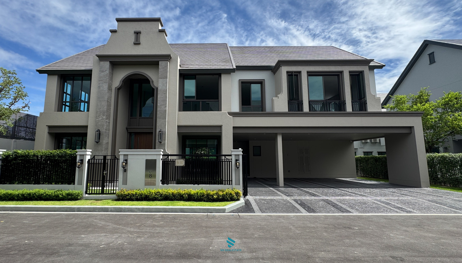 บ้านเดี่ยวเกือบ600 ตรม. ปรับราคาลง แกรนด์ บางกอก บูเลอวาร์ด ราชพฤกษ์-พรานนก (39.8MB) 