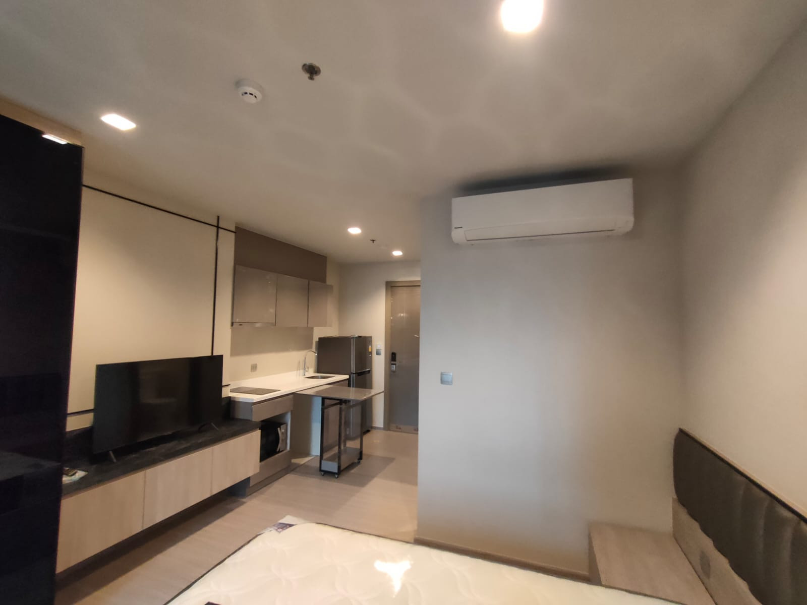 📍 Good location in the heart of Rama 9 | LIFE Asoke Rama 9 | 16K city view from the 28th floor, near MRT Rama 9 & Central Rama 9 – รูปที่ 2