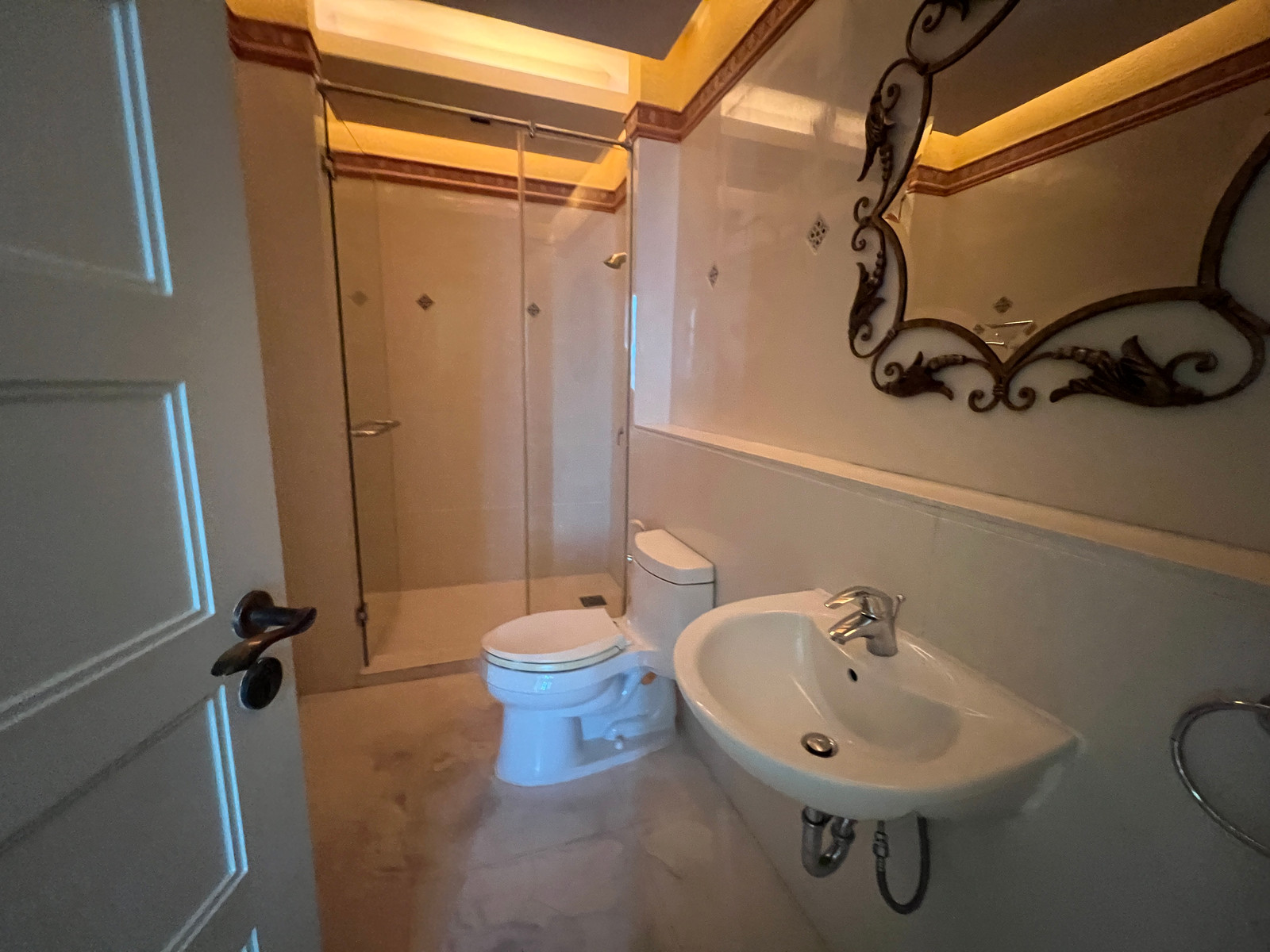 for rent Aguston 3 bed super deal ⭐️☘️ – รูปที่ 3