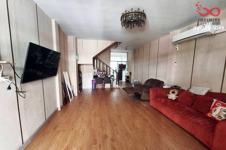 3-story townhouse for sale near Ekkamai-Ramindra Expressway, Ketunuti Chemine, Pradit Manutham-Lat Phrao 87. – รูปที่ 2