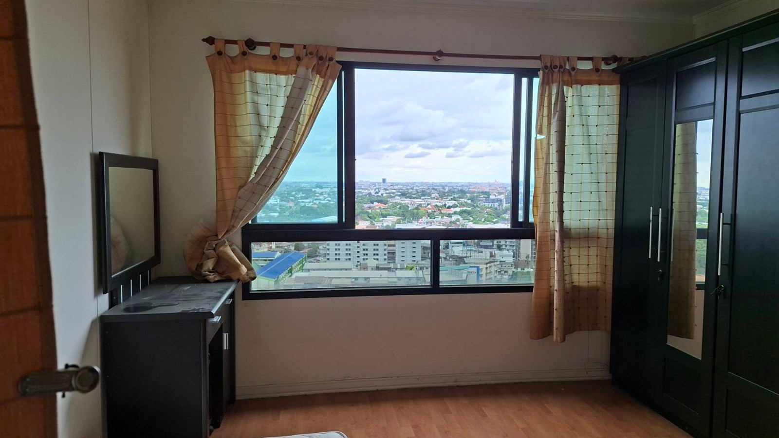 ขาย คอนโด Lumpini Ville Sukhumvit 77 - ลุมพินี วิลล์ สุขุมวิท77
