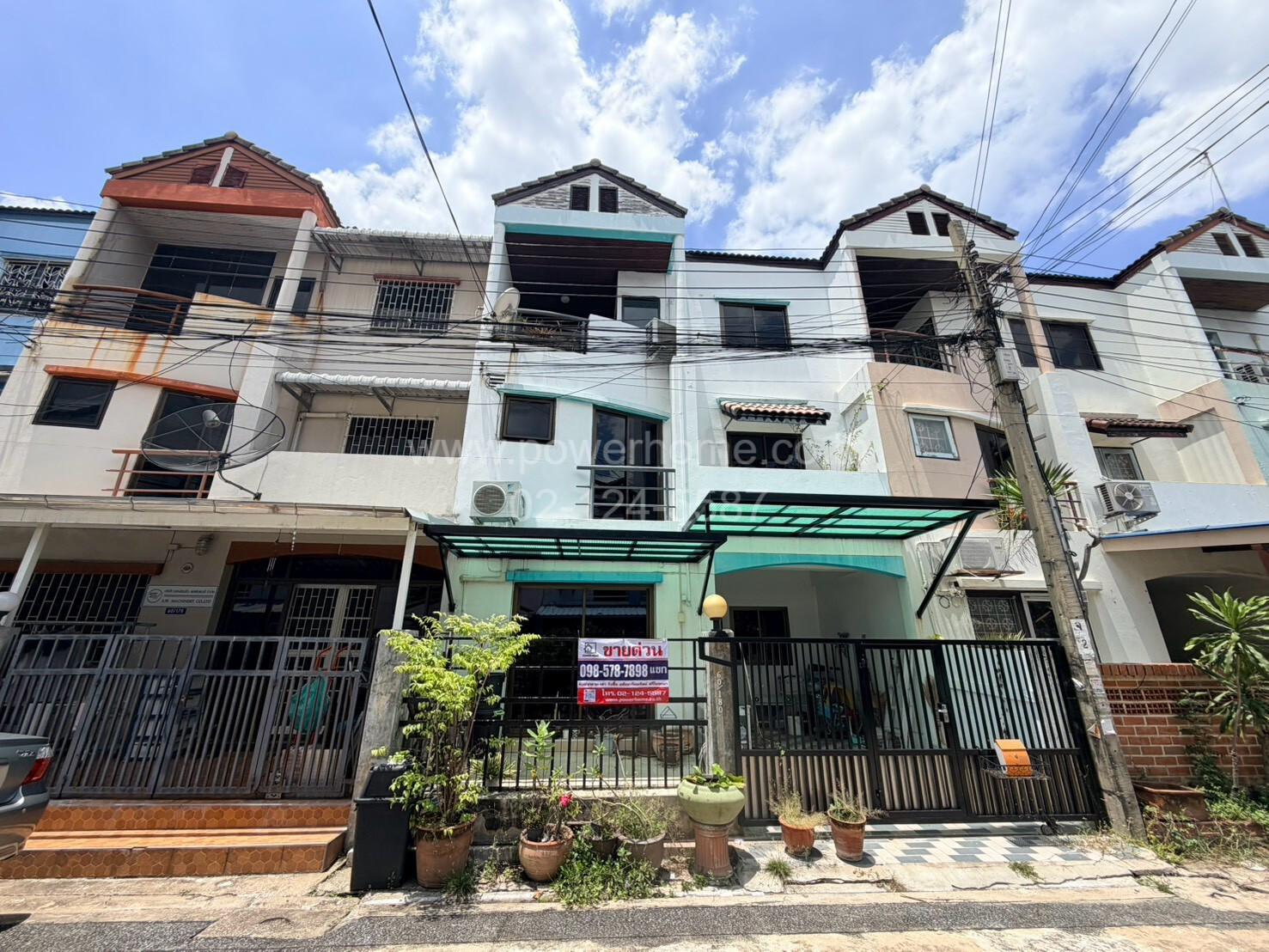 ทาวน์โฮม 3 ชั้น หมู่บ้านธันยกานต์ 2 ทำเลดี ใกล้ตลาดนัดเลียบด่วน รามอินทรา – รูปที่ 4