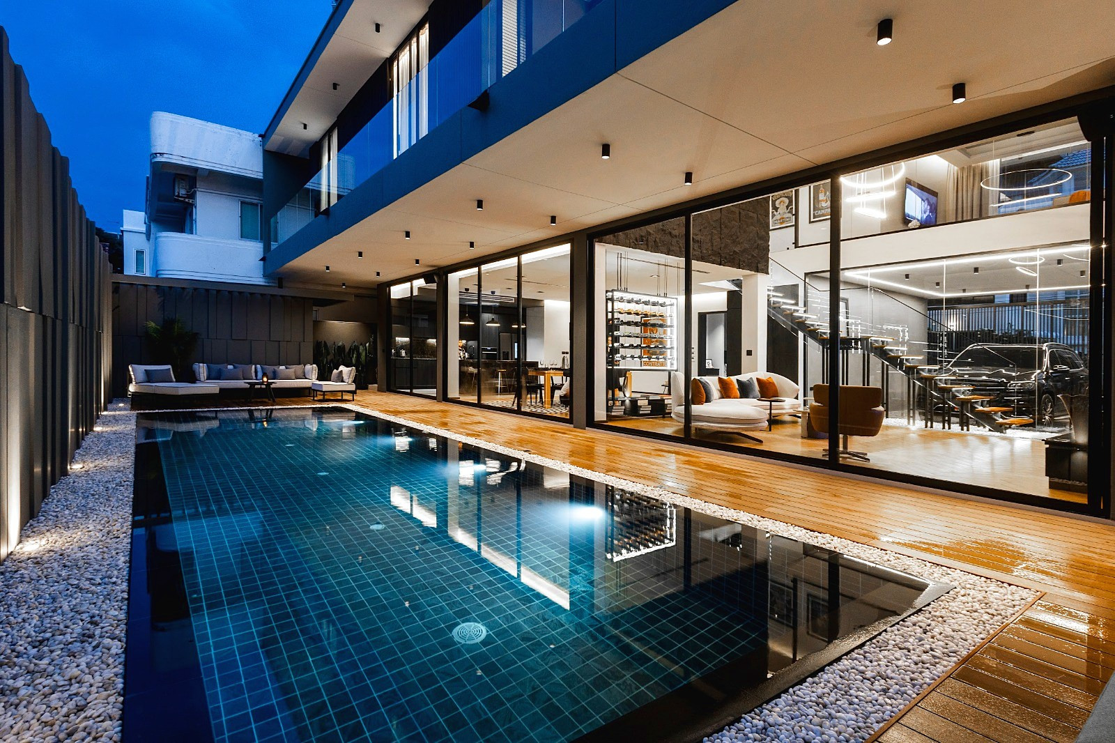Modern luxury style pool villa for rent near Jomtien Beach. Modern luxury style pool villa for rent near Jomtien Beach.