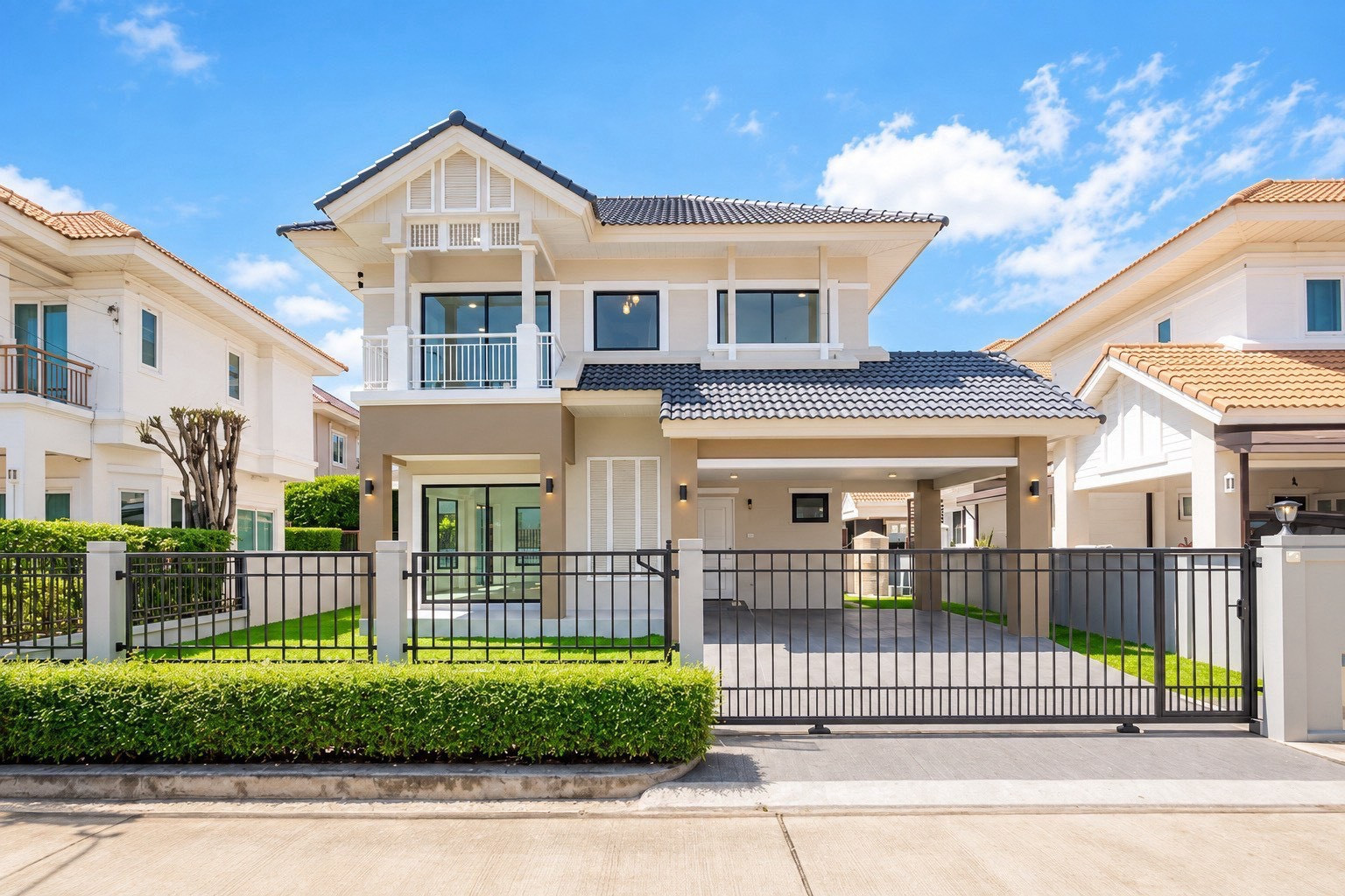 2-story detached house for sale, newly renovated, ready to move in! Project: PERFECT PLACE RATCHAPHRUEK | Next to Ratchaphruek Road, house in a good location for families looking for a house ready to move in, convenient travel, close to the city and surro
