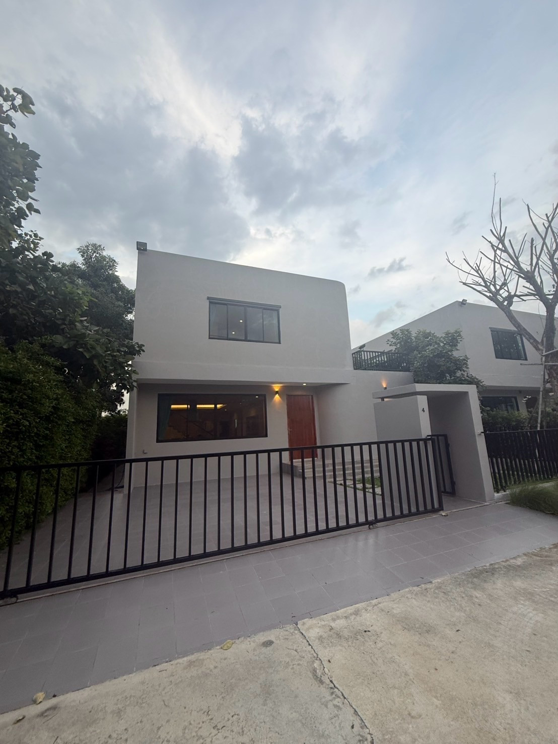 🌸🪴 Detcahed House 