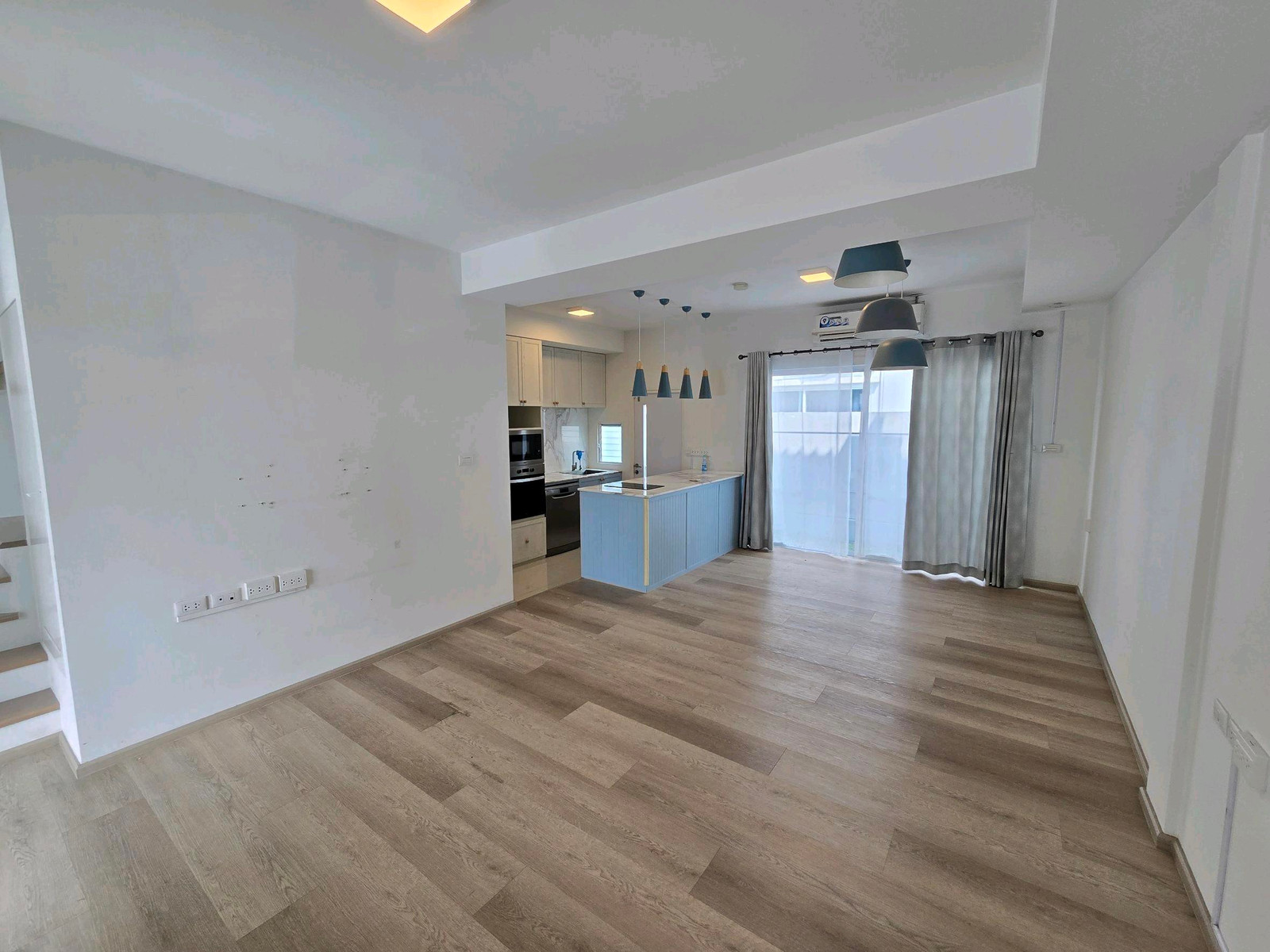 ให้เช่า Townhome อินดี้ศรีนครินทร์ - แพรกษา 🚇🚝🌈  聯排別墅出租 - Indy Srinakarin-Phraeksa – รูปที่ 2
