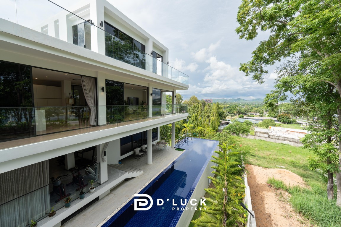 4-Storey Luxury Pool Villa for Sale and Rent near Mabprachan Lake 4-Storey Luxury Pool Villa for Sale and Rent near Mabprachan Lake