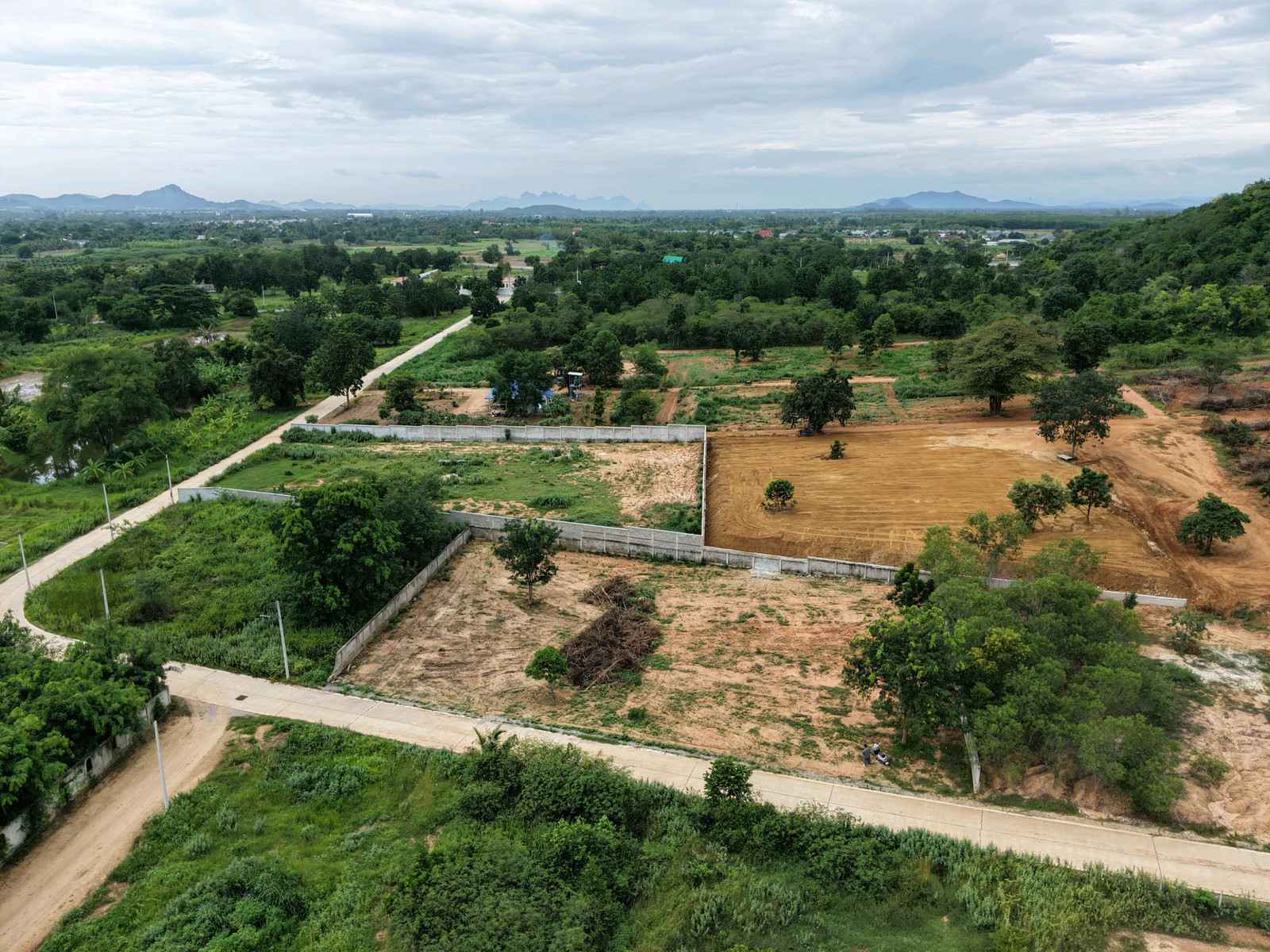 ขายที่ดินติดภูเขา 1 ไร่1 งาน – รูปที่ 4