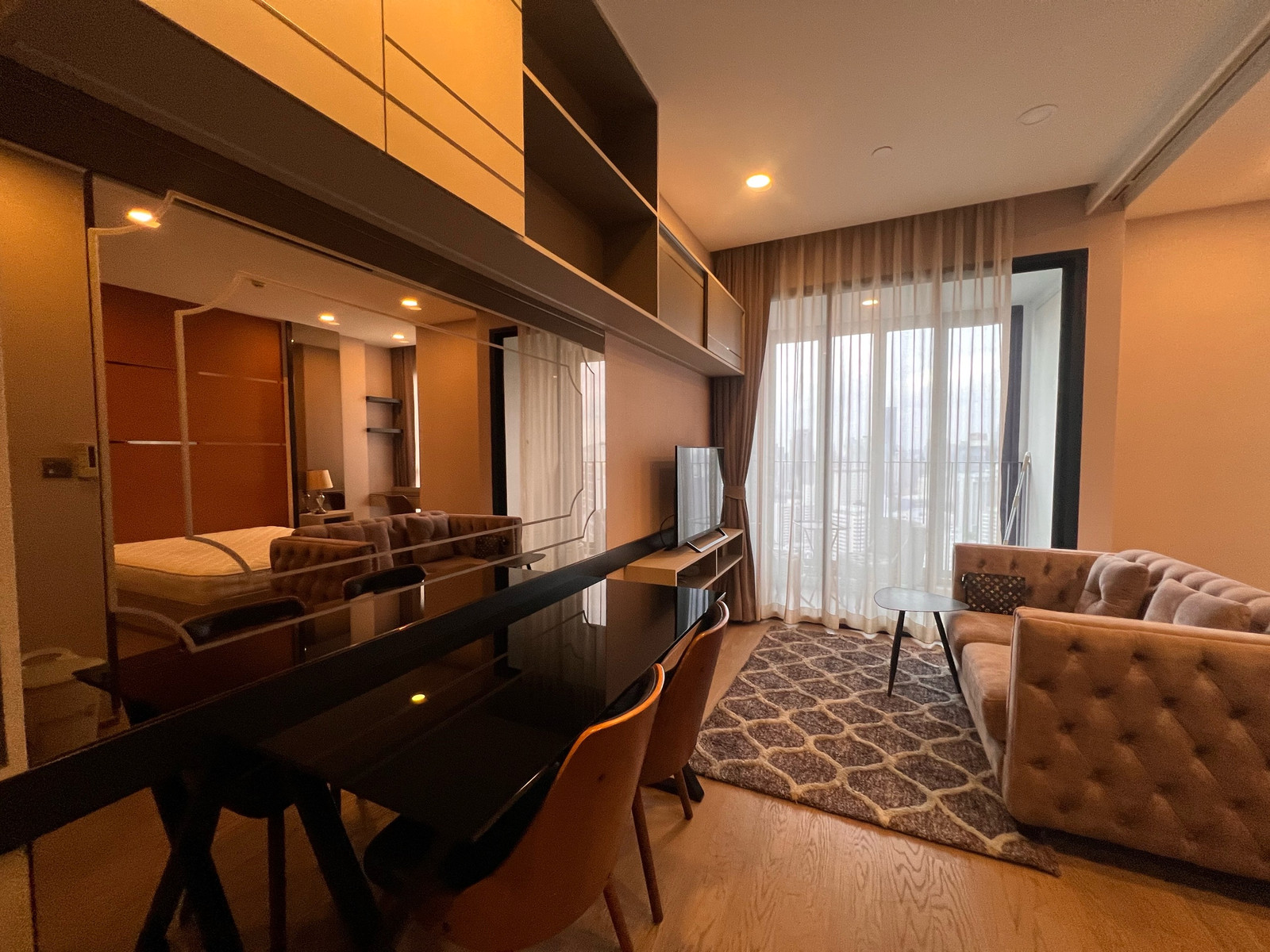 Ashton Chula Silom ชั้น สูง ห้องสวย ขนาด 34 ตารางเมตร 1 นอน 1 น้ำ เฟอร์นิเจอร์ บิ้วอิน มีเครื่องใช้ไฟฟ้าครบ ซื้อไป ปล่อยเช่าได้ เลย 🔥ขาย 8.79 ล้านบาท🔥โทร 0614162636 Ashton Chula Silom ชั้น สูง ห้องสวย ขนาด 34 ตารางเมตร 1 นอน 1 น้ำ เฟอร์นิเจอร์ บิ้วอิน มีเครื่องใช้ไฟฟ้าครบ ซื้อไป ปล่อยเช่าได้ เลย 🔥ขาย 8.79 ล้านบาท🔥โทร 0614162636