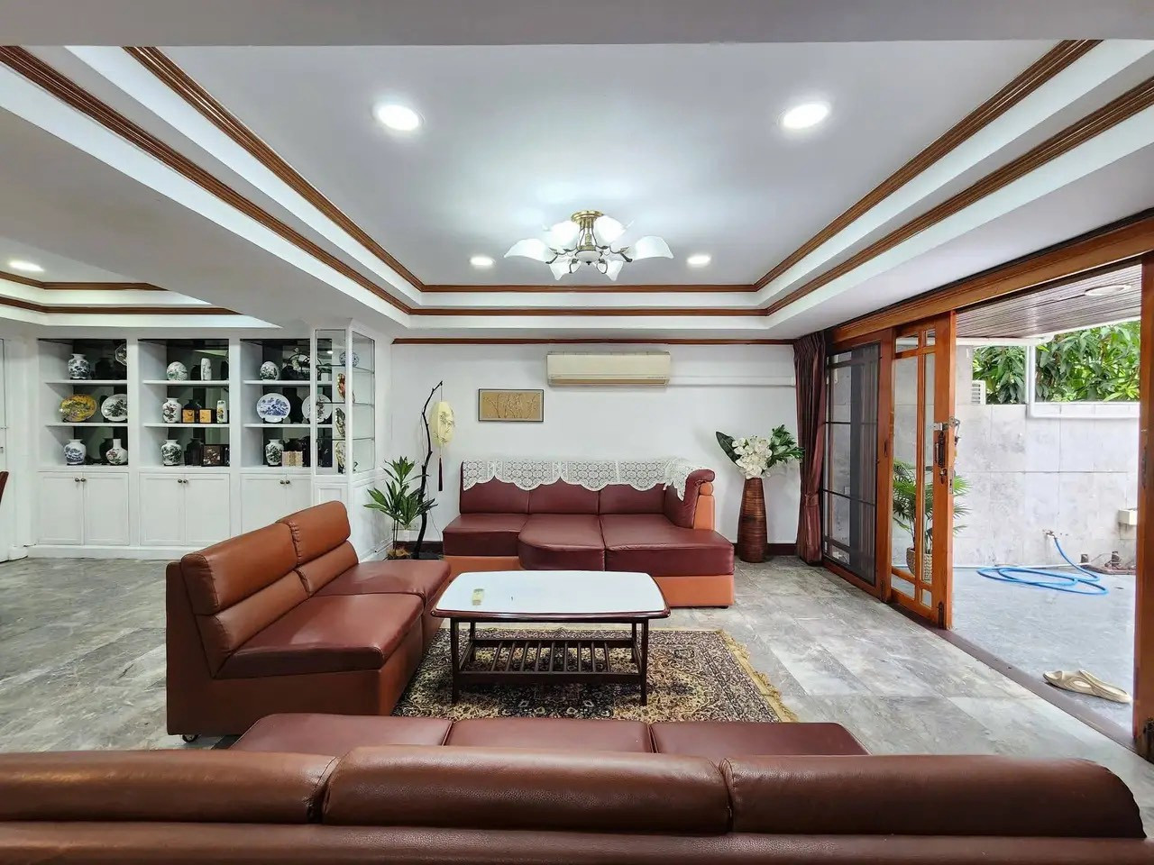 LTHC16129 - Pet-Friendly Townhouse for Rent Ekkamai 12 | 250 sq.m. | 5 Beds 4 Baths | Rooftop & Big Balcony | 50K | Townhouse for rent Ekkamai 12
