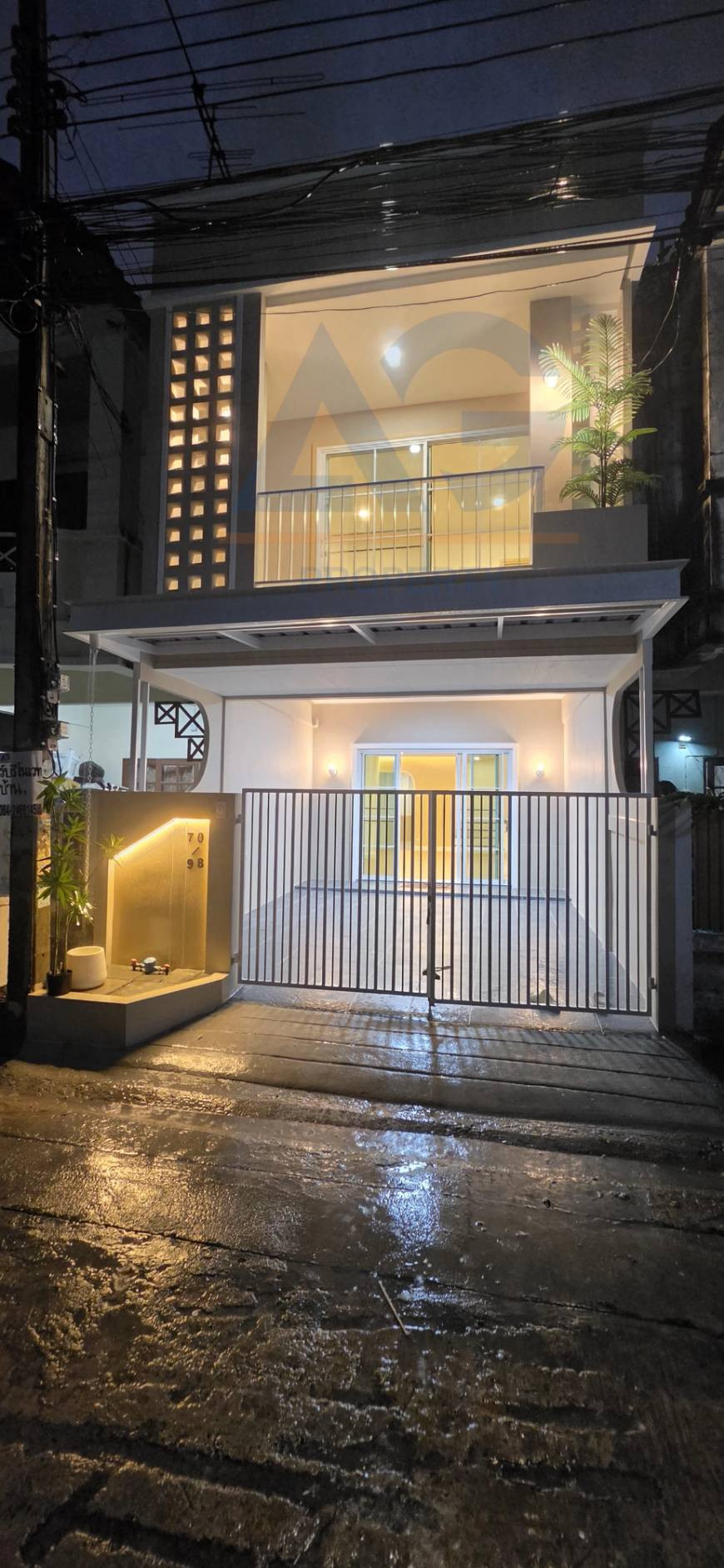 ขายบ้านทาวเฮ้าส์ หมู่บ้านเลิศอุบล รามอินทรา65 ขนาด 16 ตรว. New Renovate ขายบ้านทาวเฮ้าส์ หมู่บ้านเลิศอุบล รามอินทรา65 ขนาด 16 ตรว. New Renovate